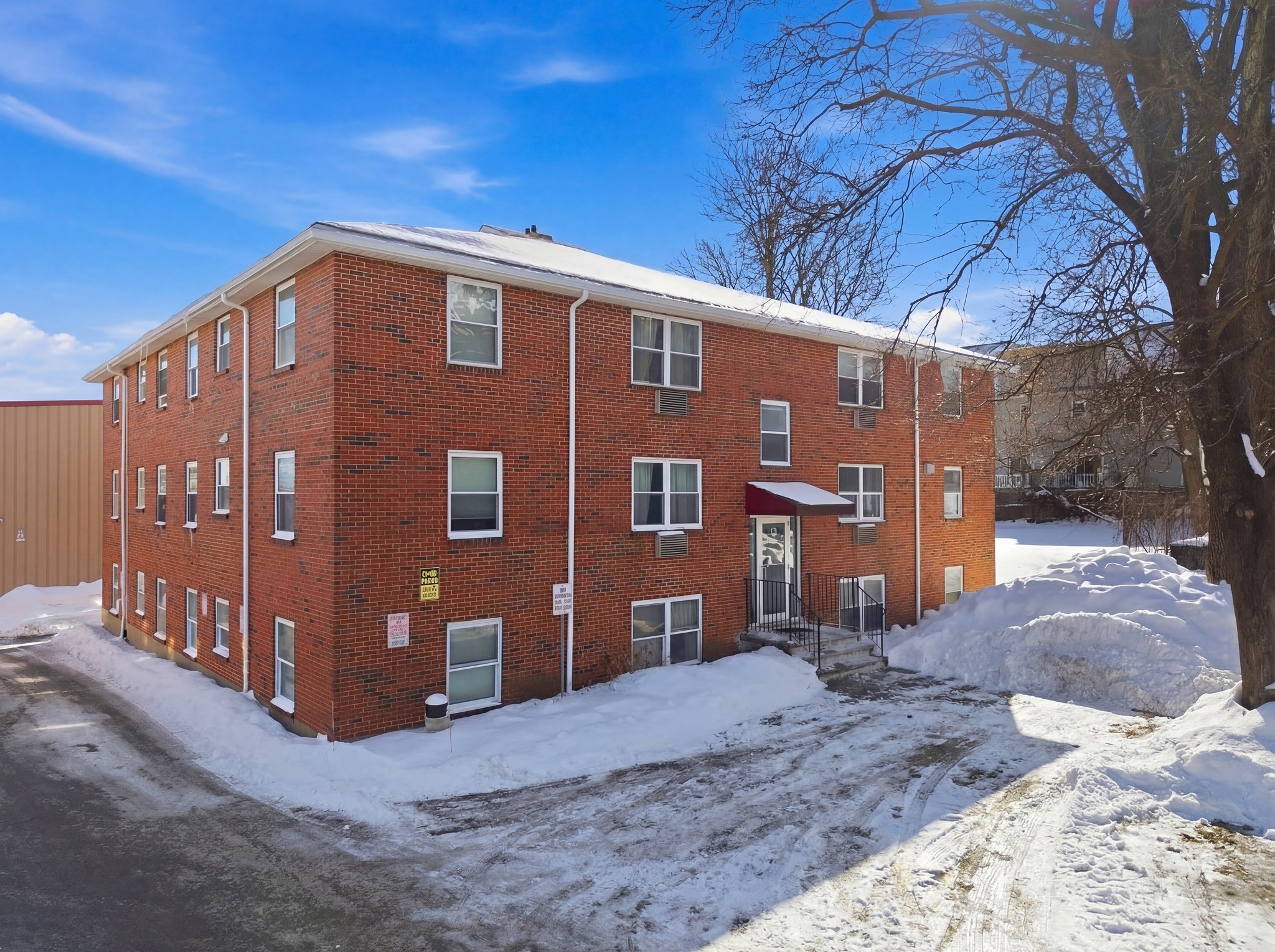 31 Montvale Ave Unit 2, Woburn, MA 01801