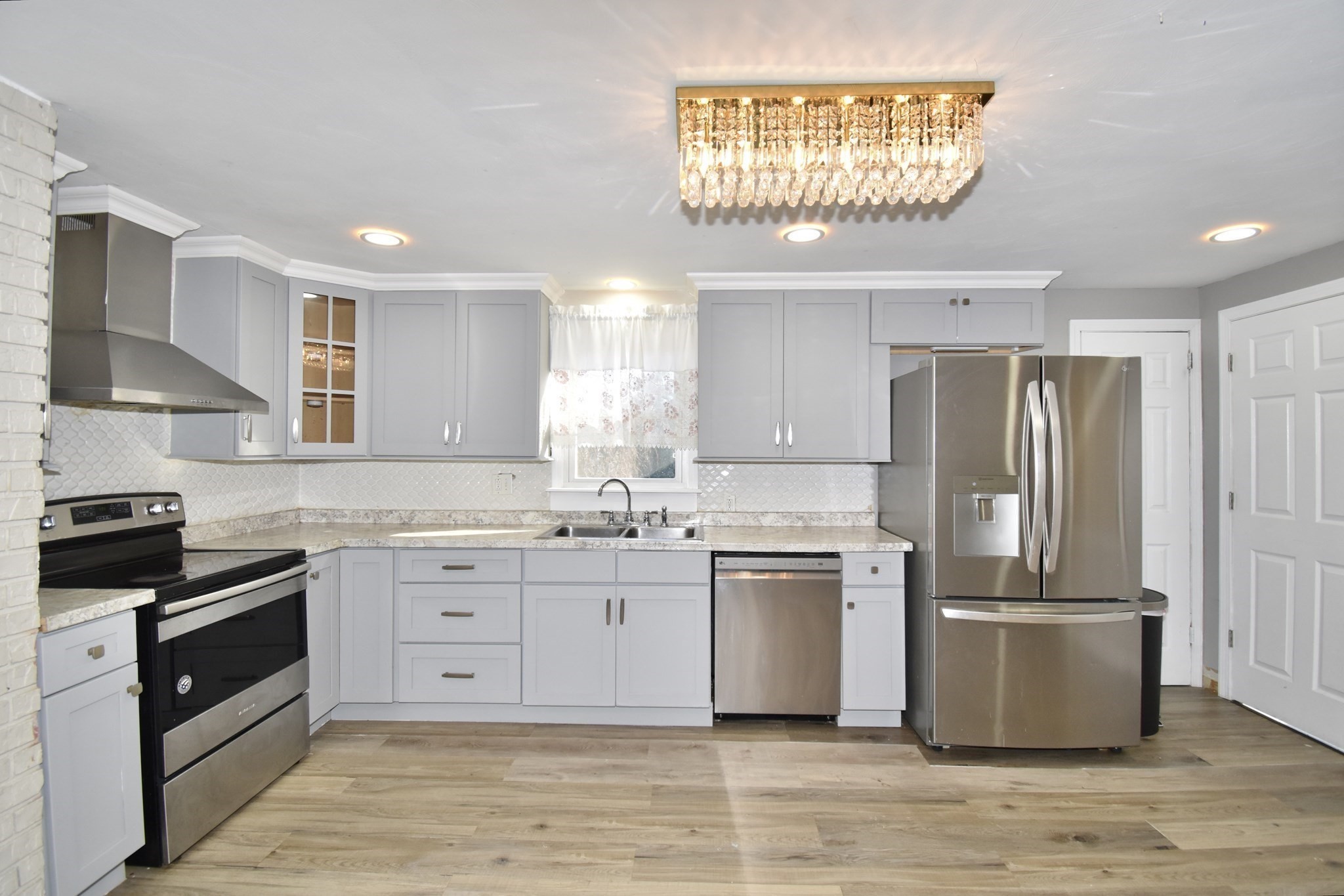 85 Orchard Street, Chicopee, MA 01013