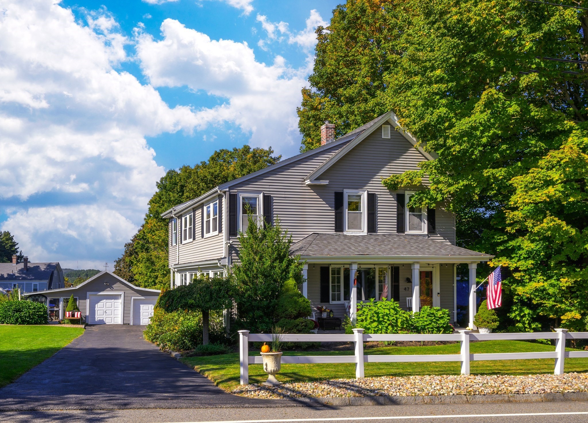 47 Central Street, Southborough, MA 01772