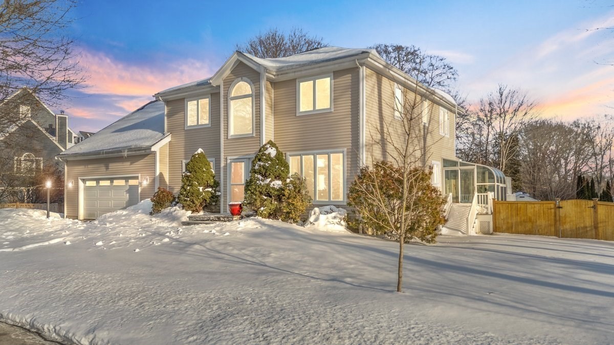 1 Independence Circle, Beverly, MA 01915