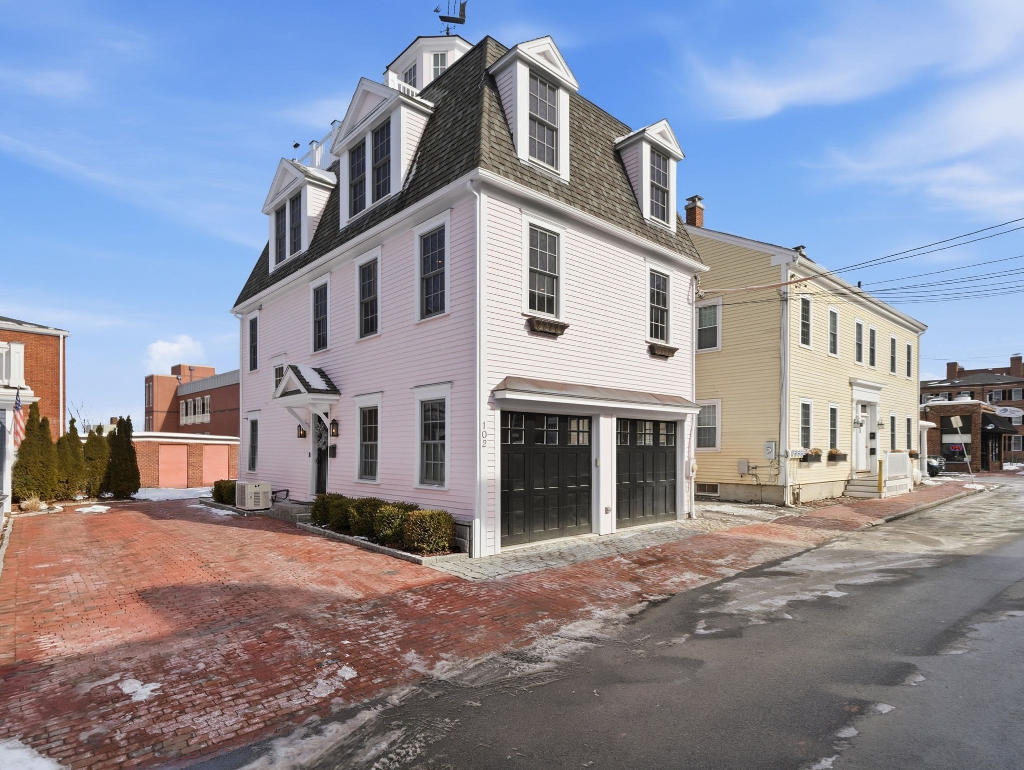 102 Pleasant St Unit 102, Newburyport, MA 01950