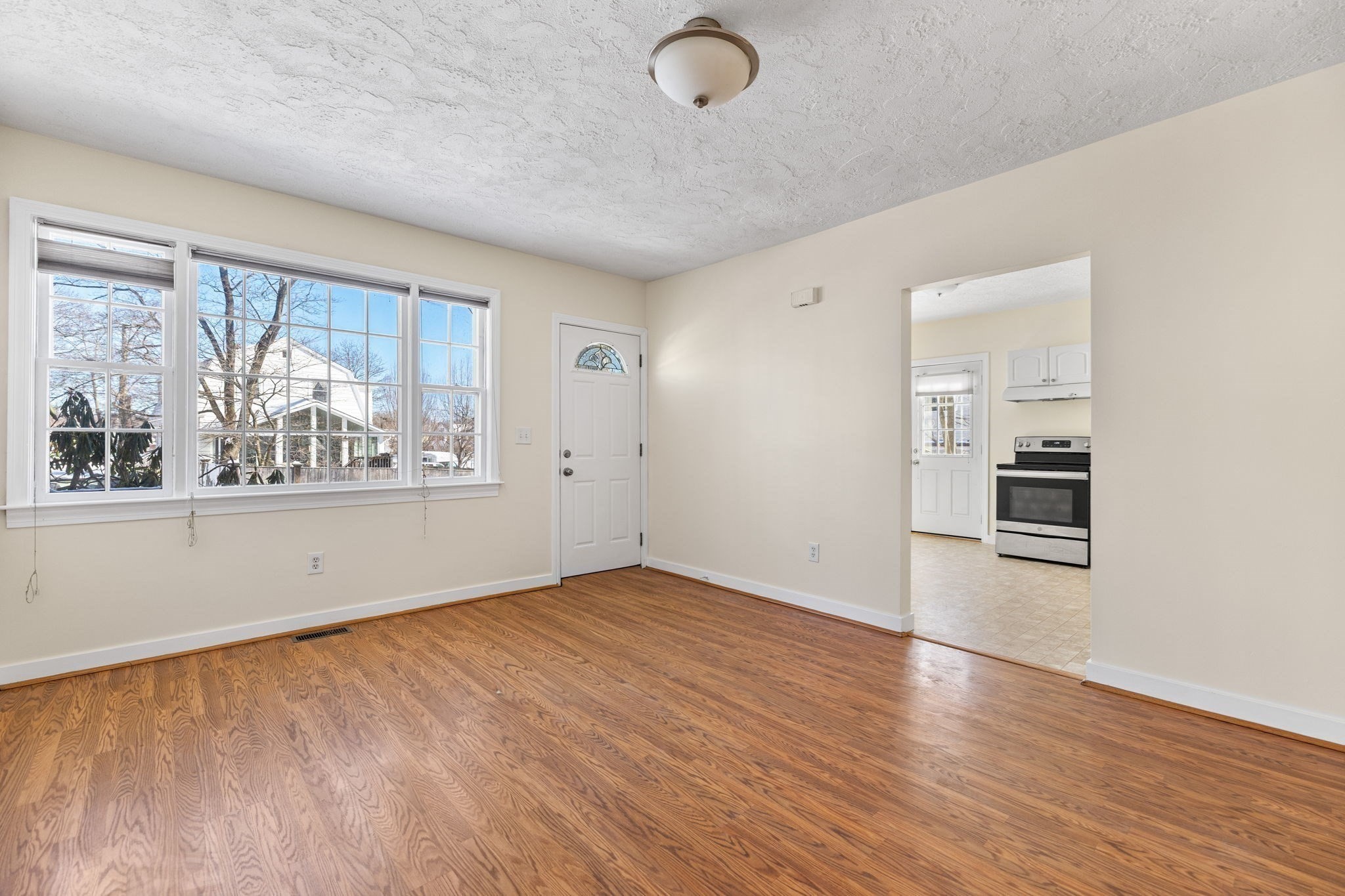 9 Henry St Unit 9, Belmont, MA 02478 - Image 2