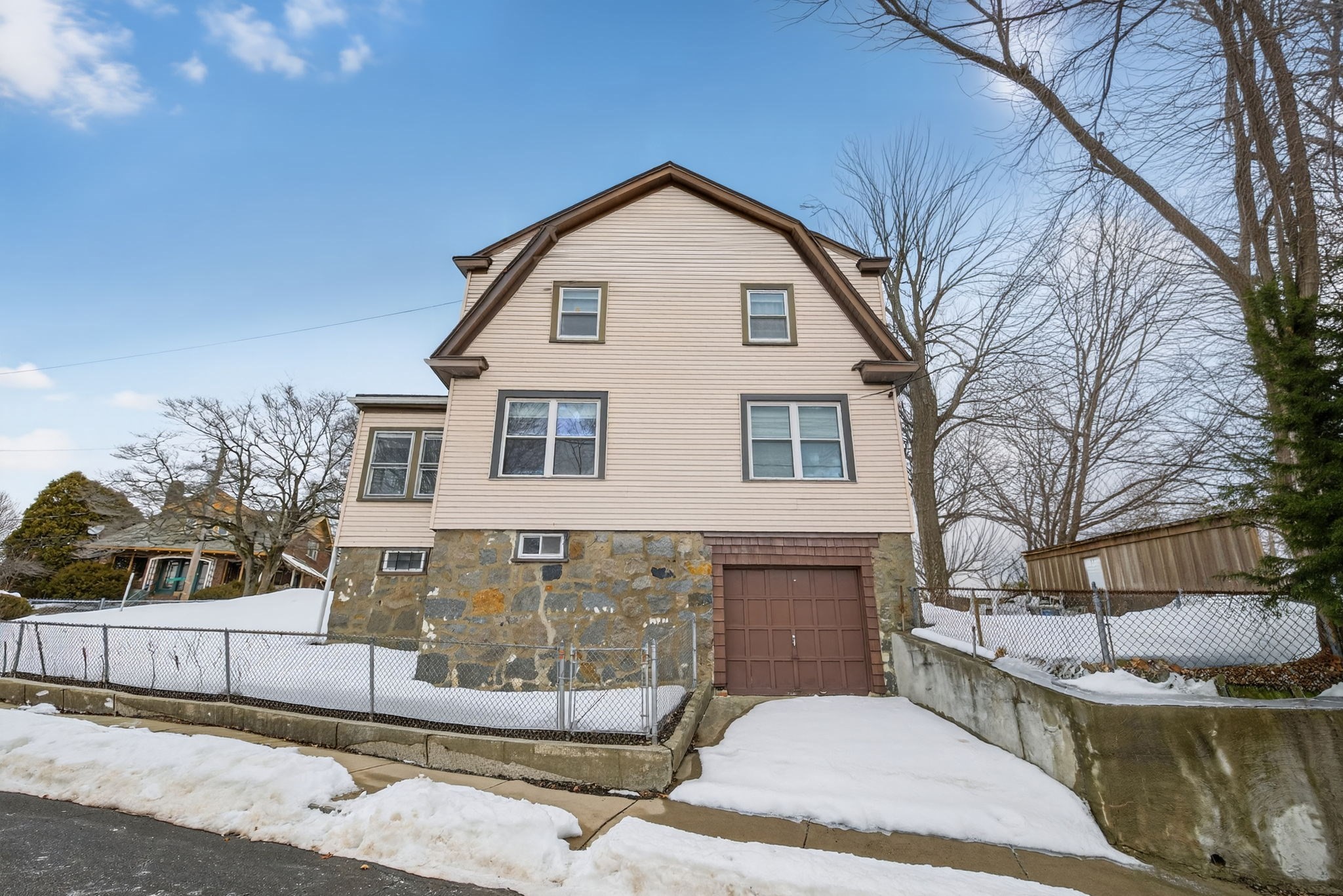 27 South Crescent Circuit, Brighton, Boston, MA 02135 - Image 4