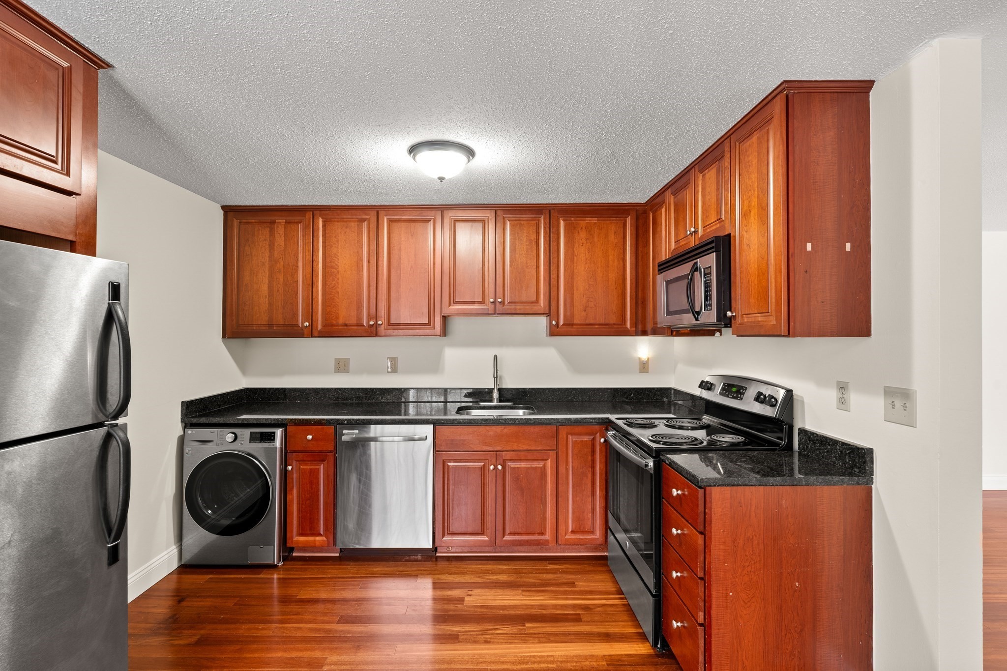1400 Skyline Dr Unit 6, Lowell, MA 01854 - Image 12