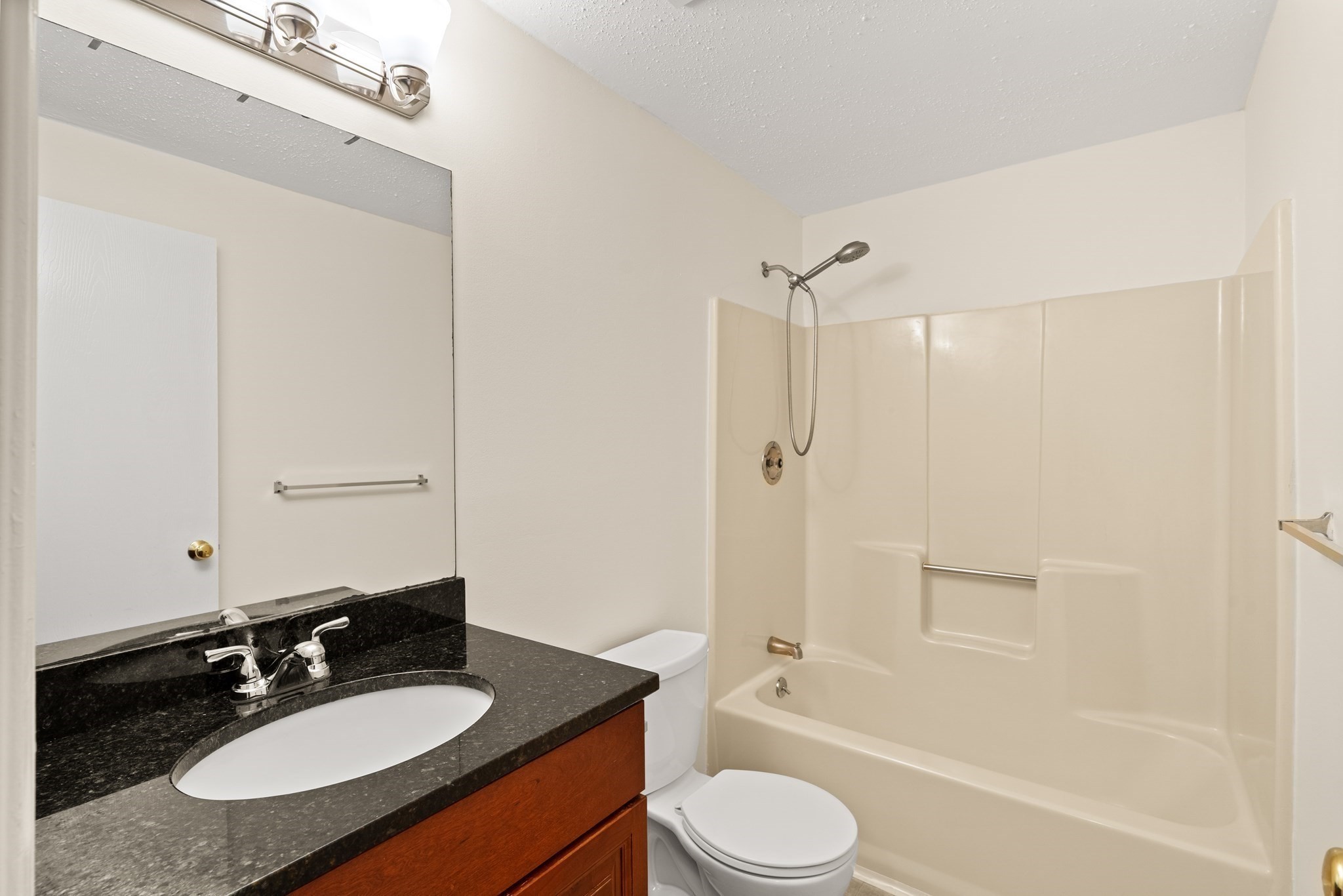 1400 Skyline Dr Unit 6, Lowell, MA 01854 - Image 24