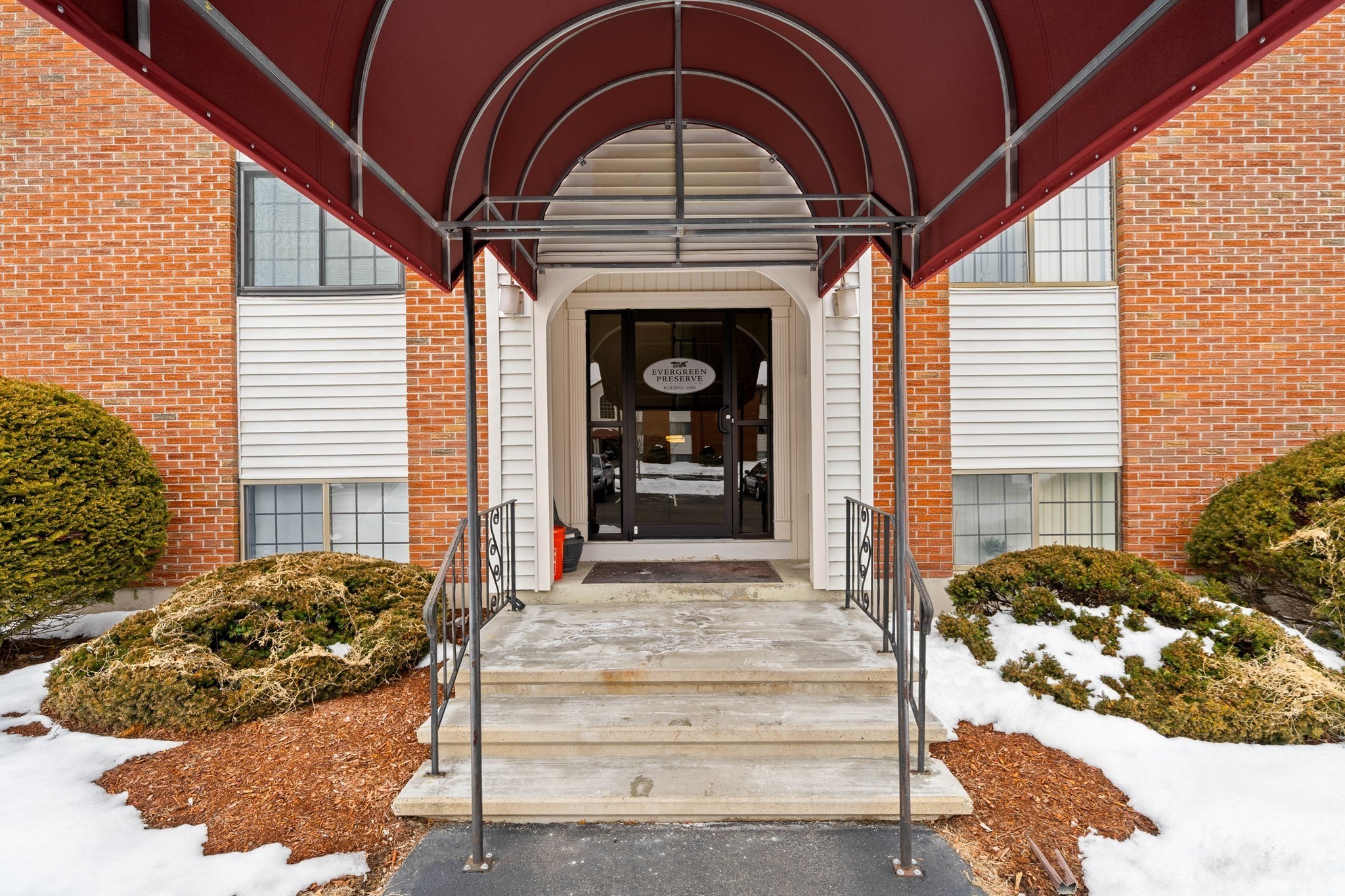 1400 Skyline Dr Unit 6, Lowell, MA 01854 - Image 4