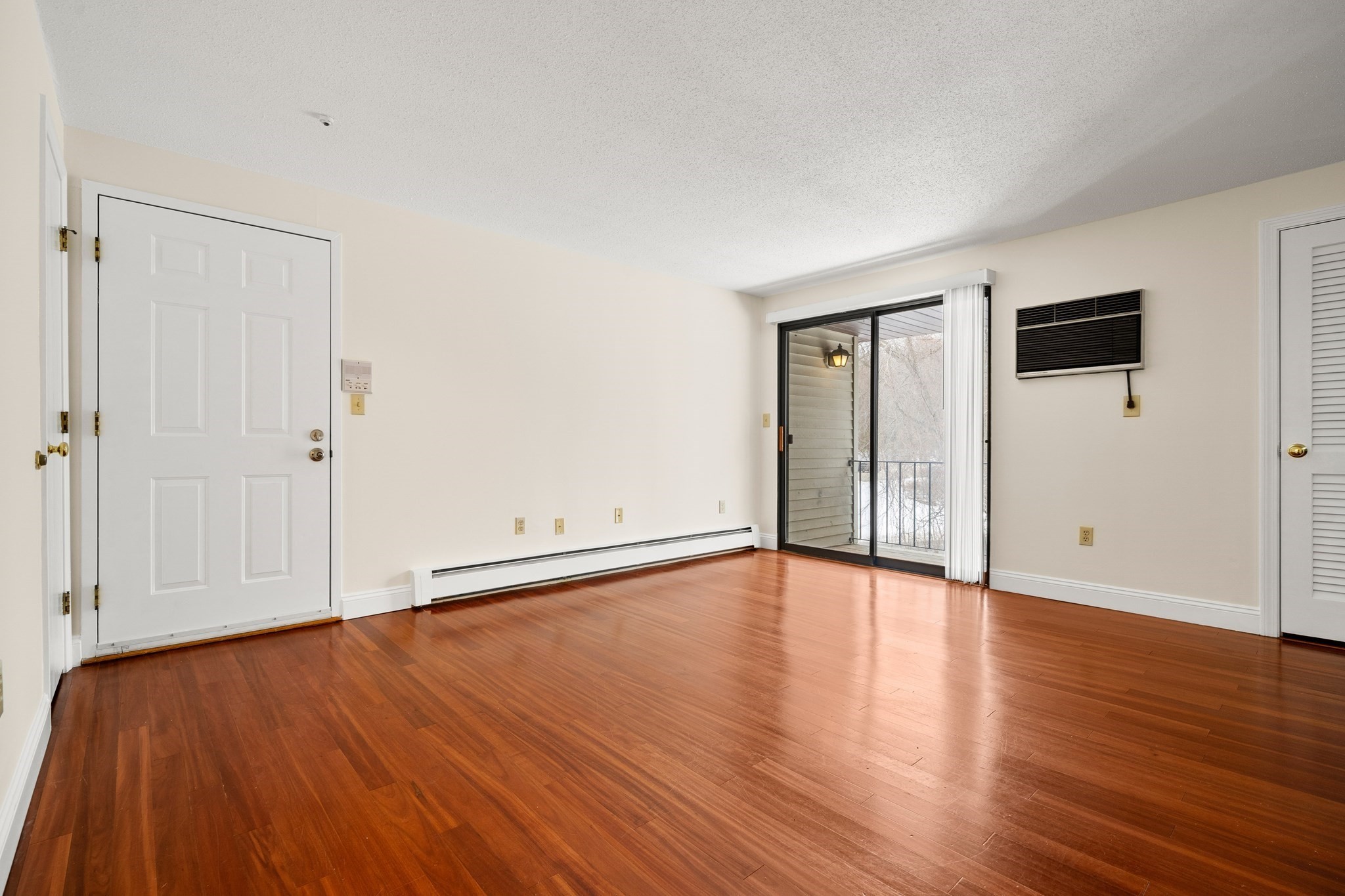 1400 Skyline Dr Unit 6, Lowell, MA 01854 - Image 8