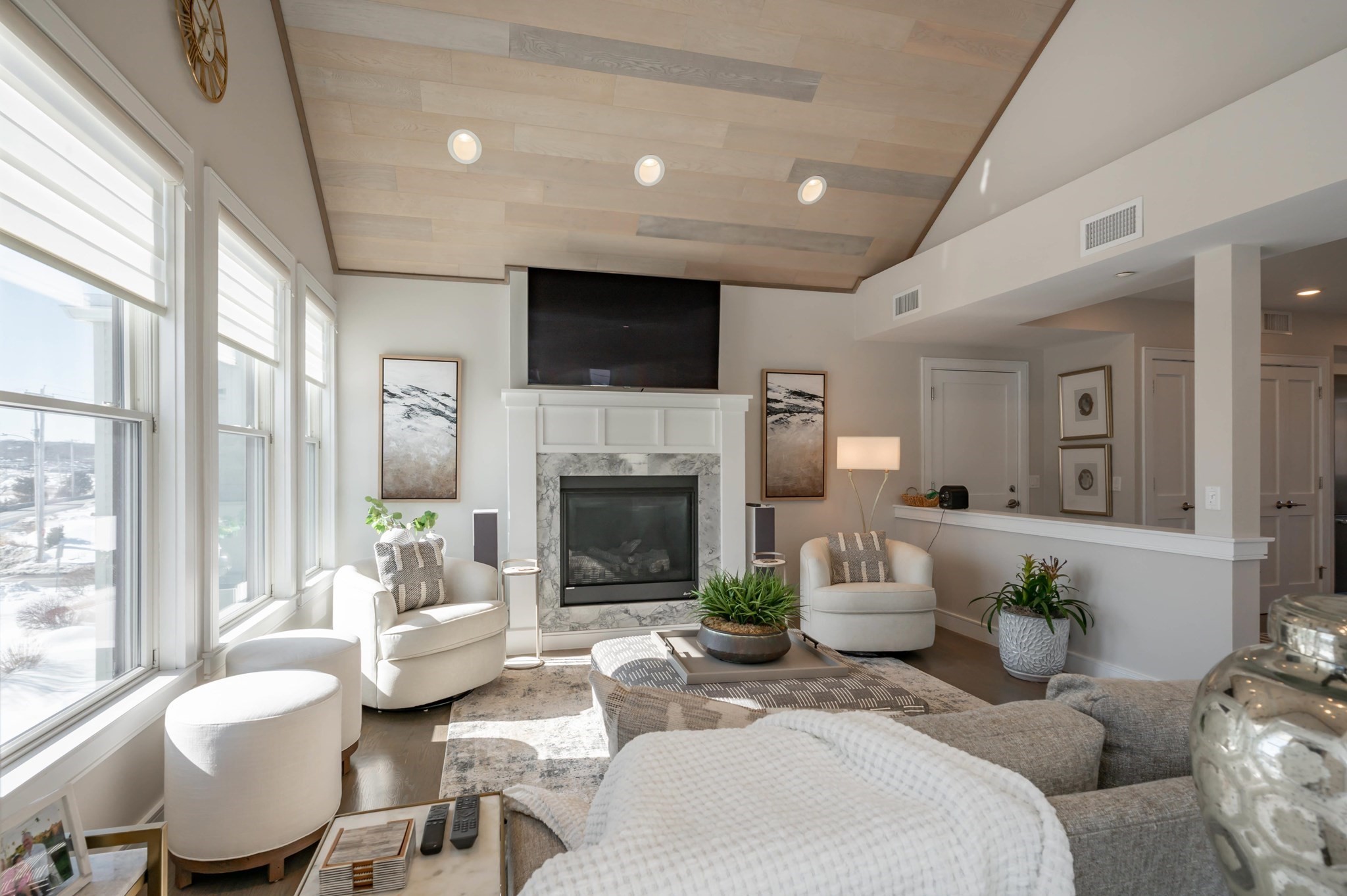 78 Thatcher Rd Unit 6, Gloucester, MA 01930 - Image 3