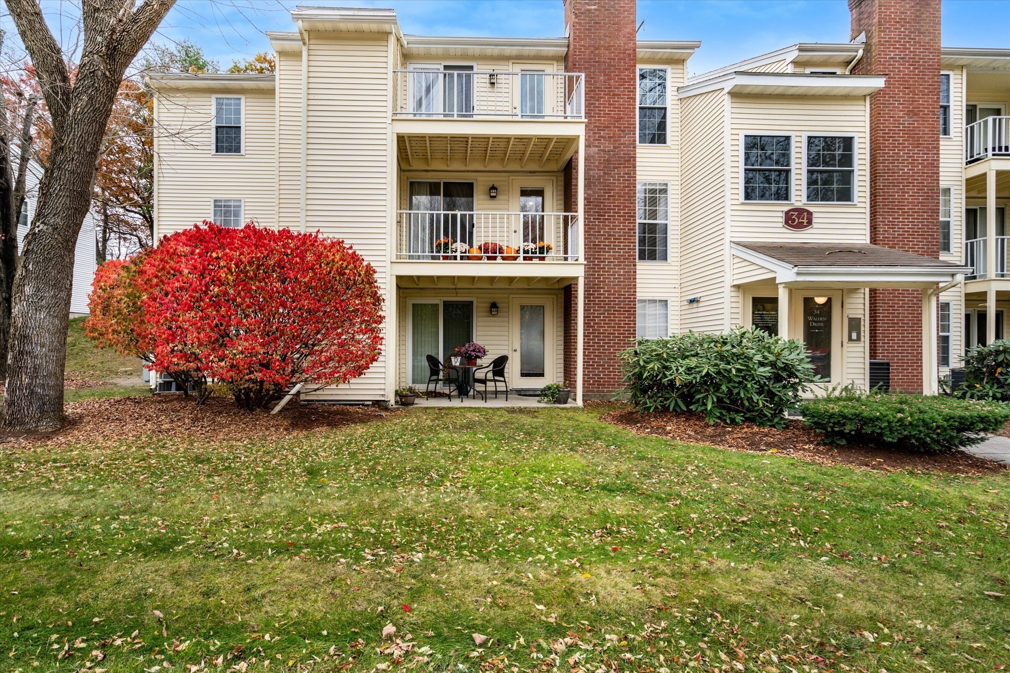 34 Walden Dr Unit 5, Natick, MA 01760