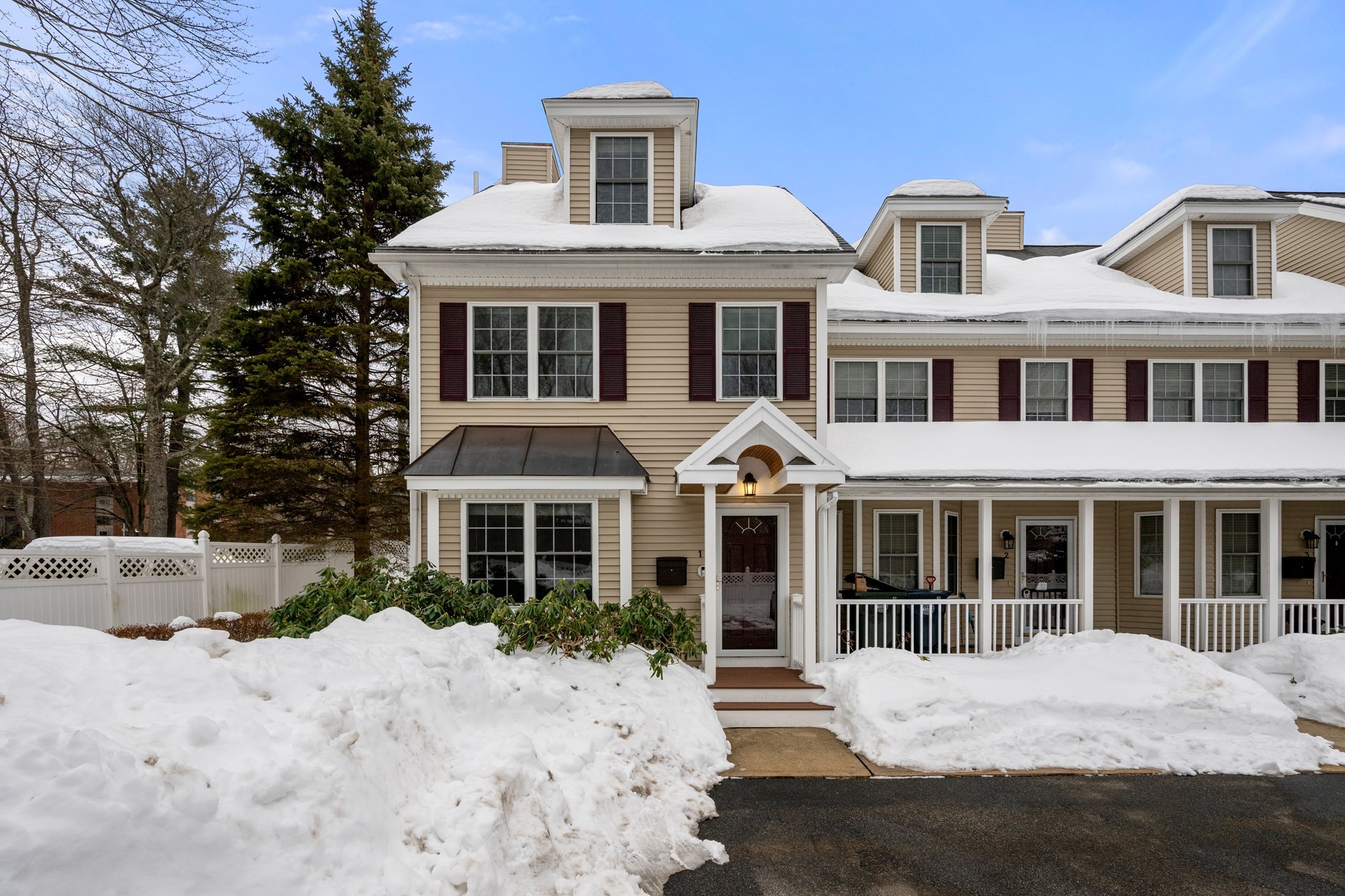 181 High St Unit 1, Andover, MA 01810