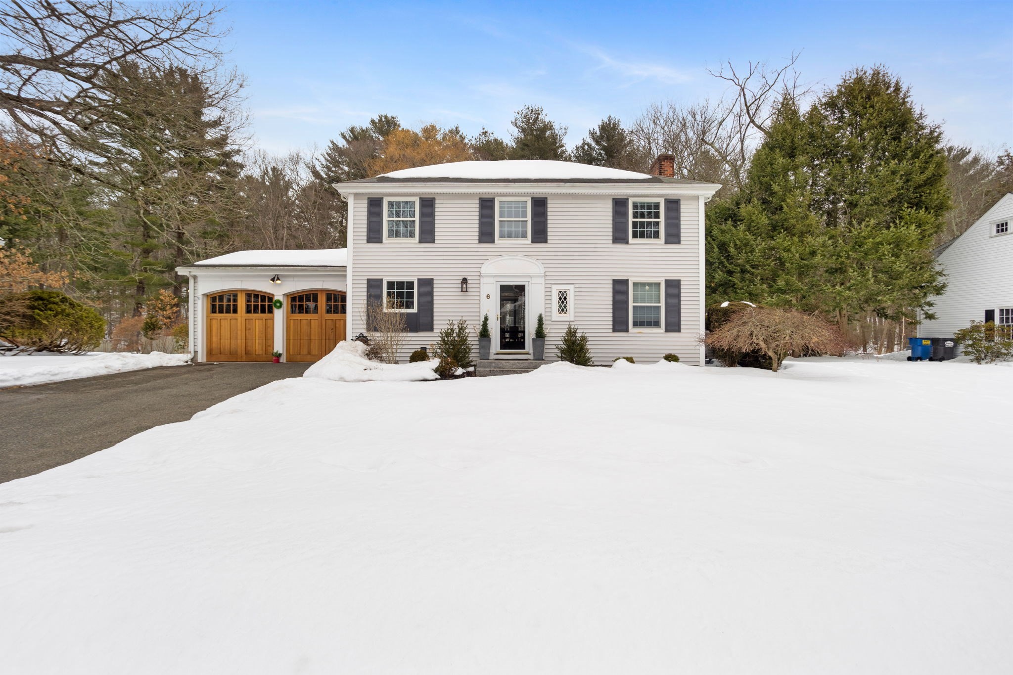 6 Meadowbrook Rd, Wellesley, MA 02481