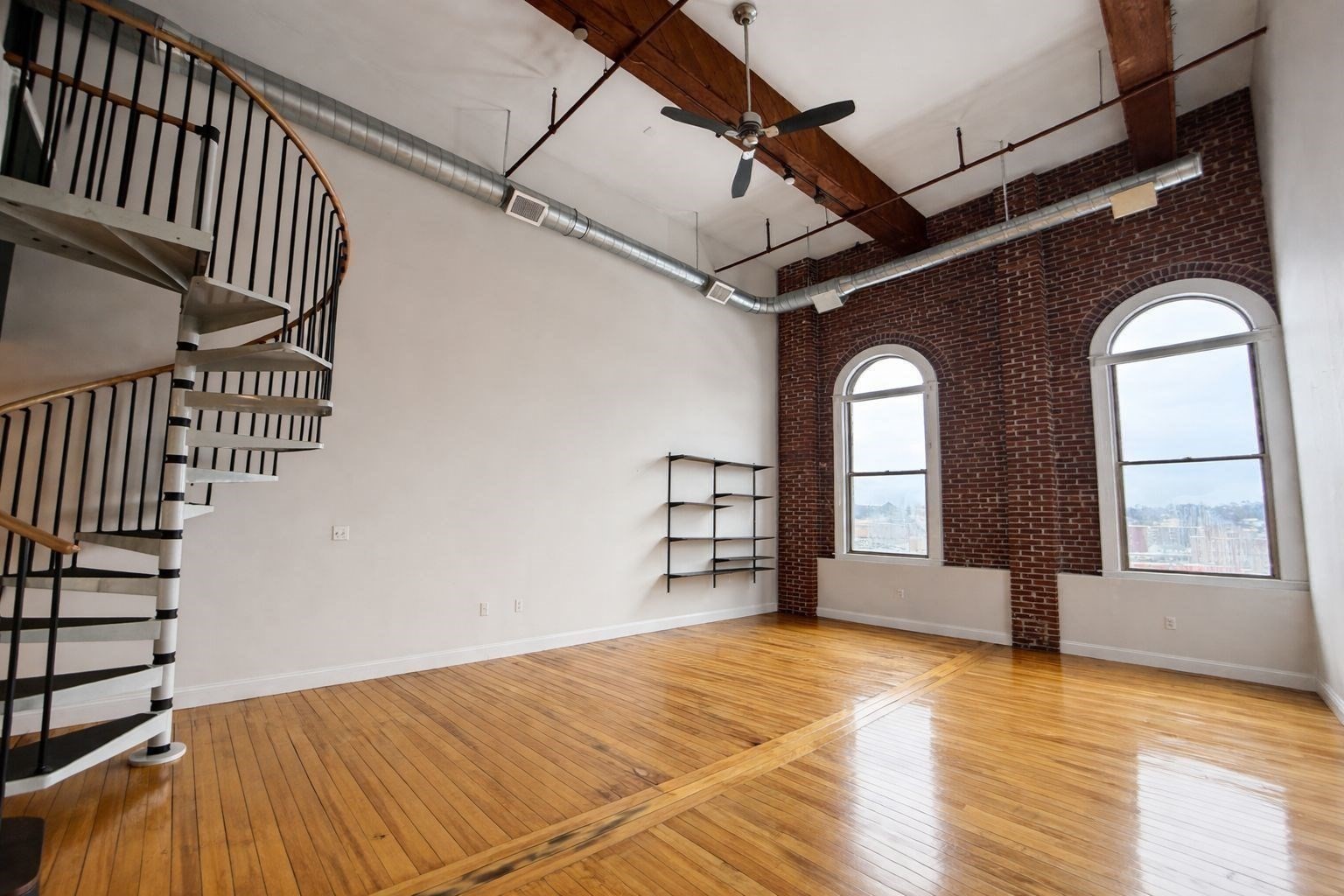 10 Kearney Sq Unit 407, Lowell, MA 01852