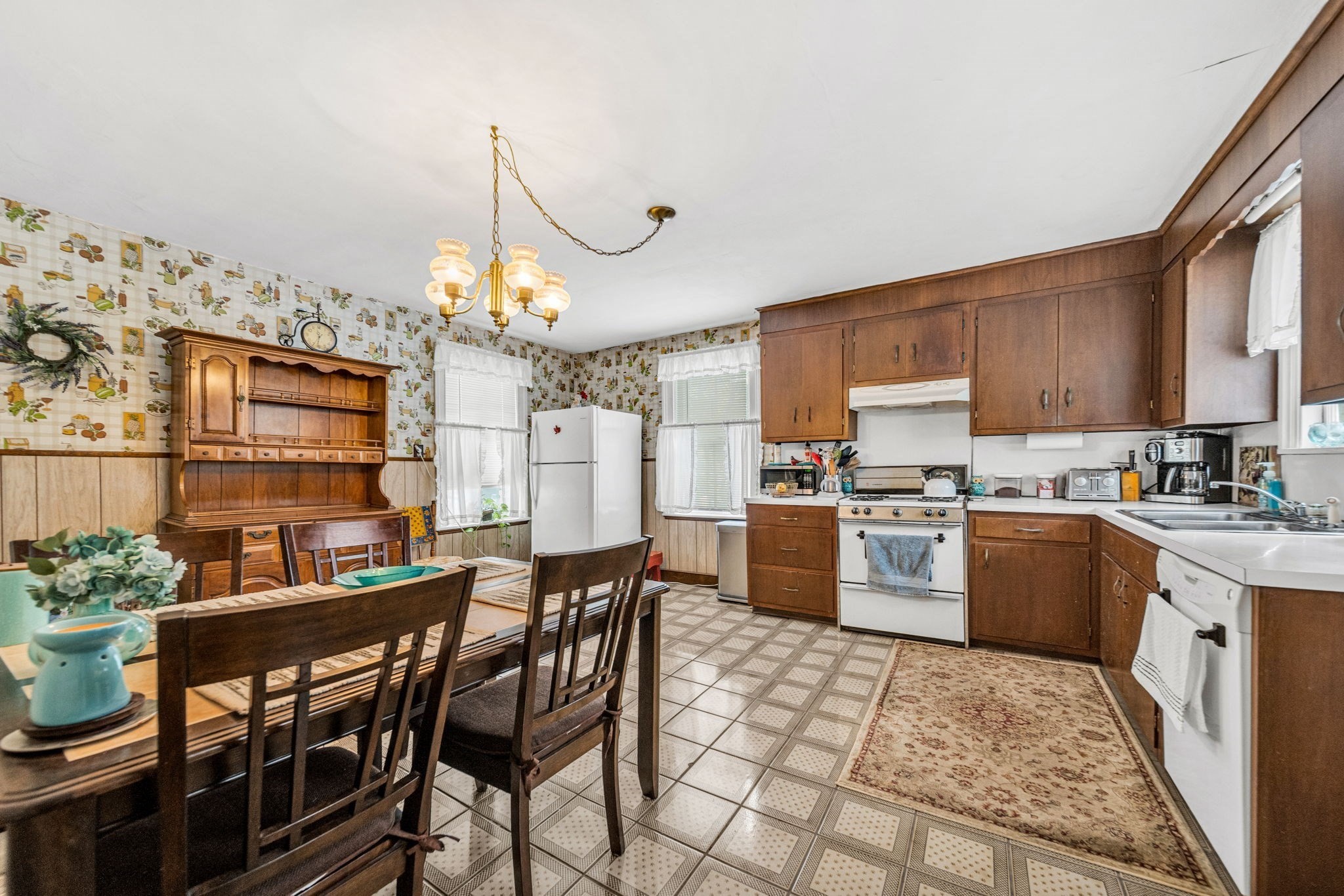 28 Linden Pl, Dedham, MA 02026 - Image 28