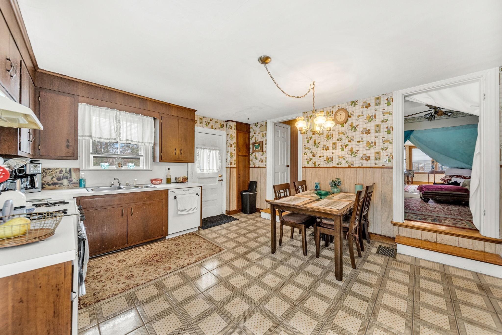 28 Linden Pl, Dedham, MA 02026 - Image 30