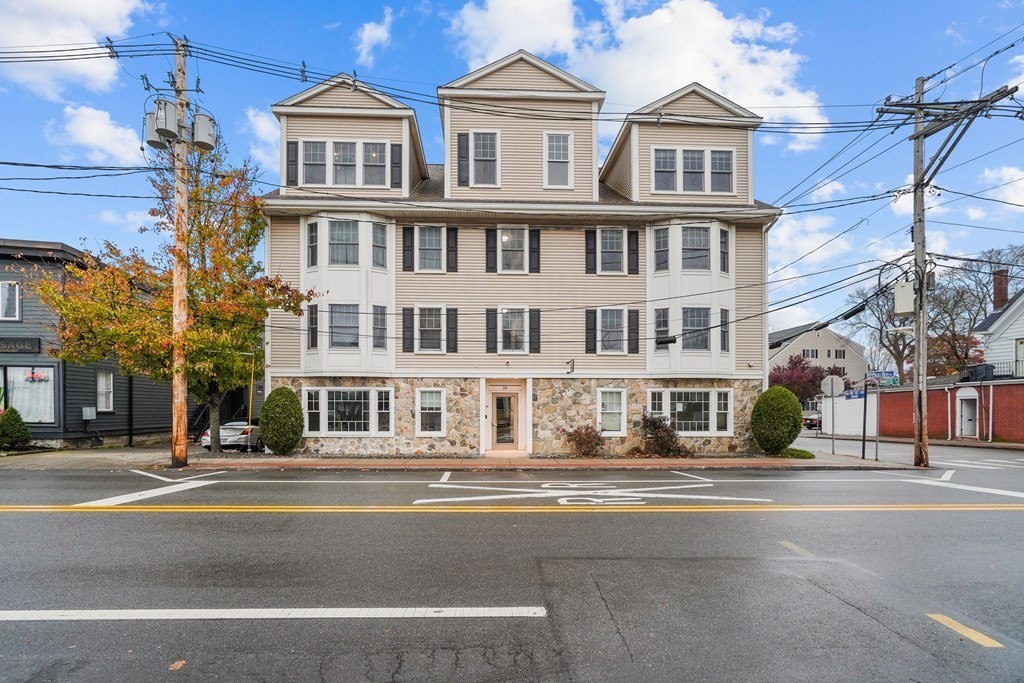 10 Porter St Unit C, Stoughton, MA 02072