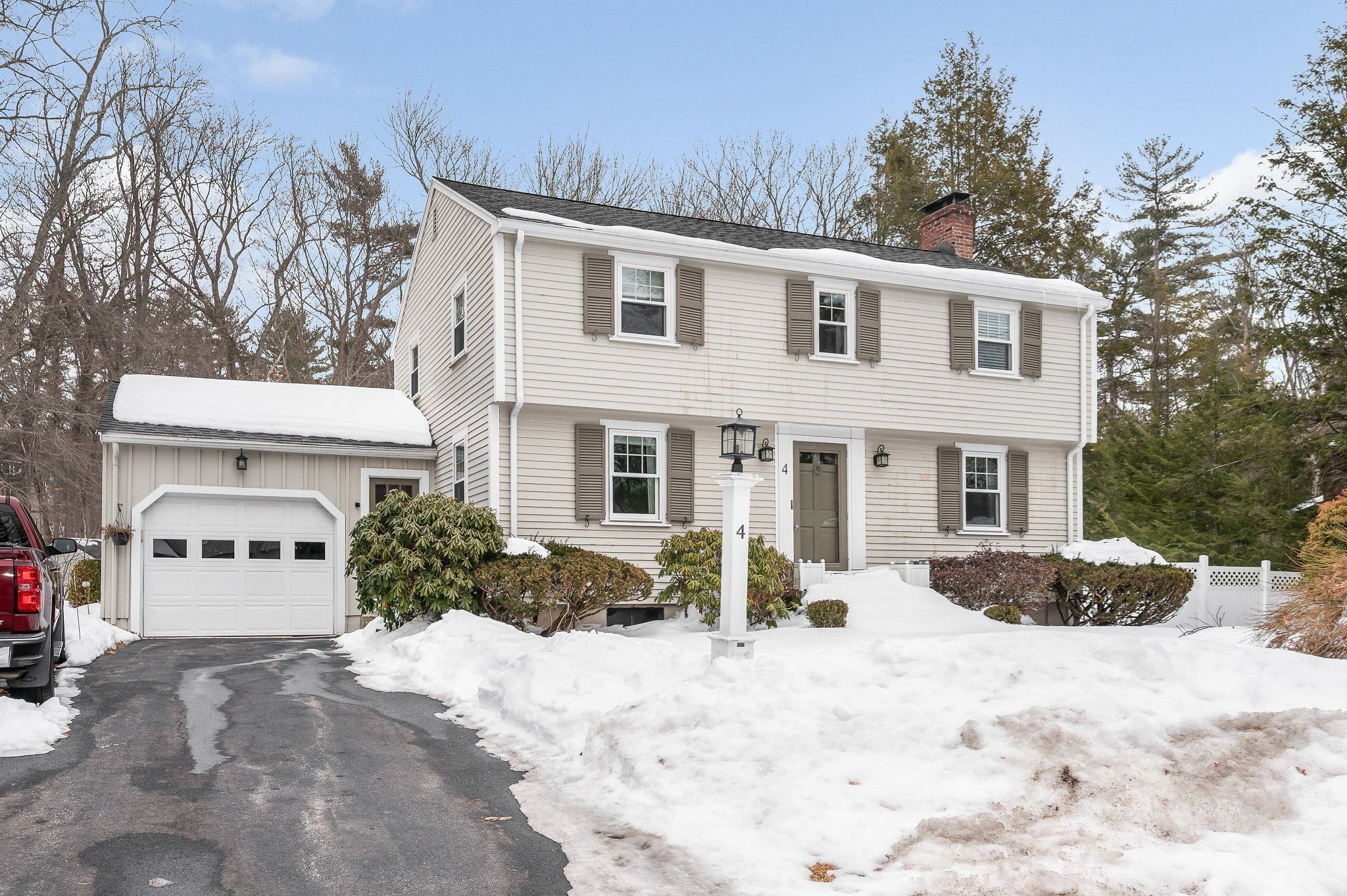 4 Hickory Lane, North Reading, MA 01864