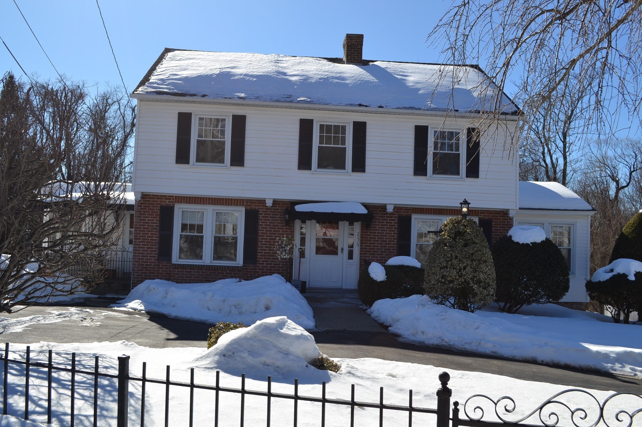 256 Massasoit Rd, Worcester, MA 01604