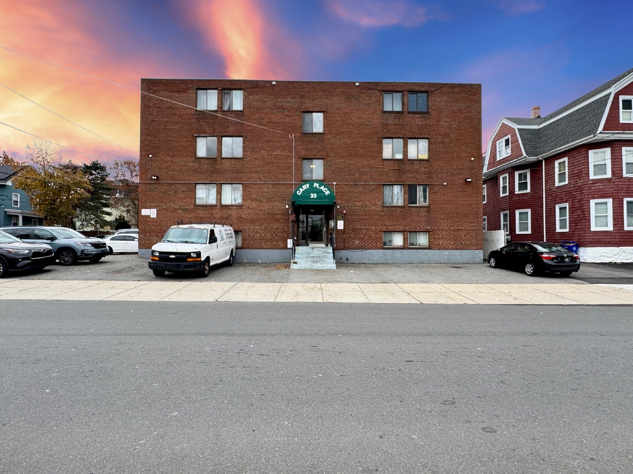 33 Cary Ave Unit 11, Chelsea, MA 02150