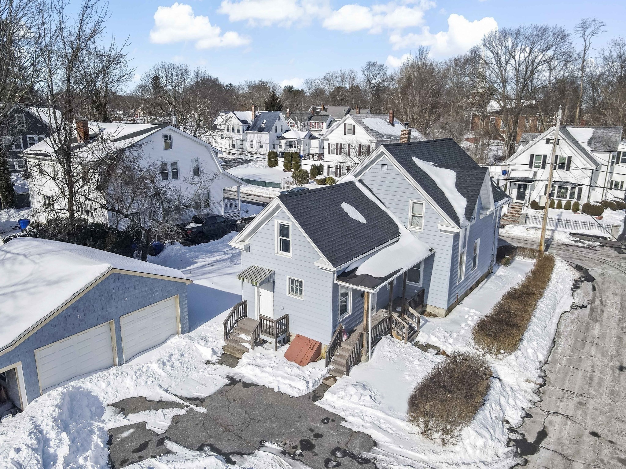16 Forest St, Taunton, MA 02780