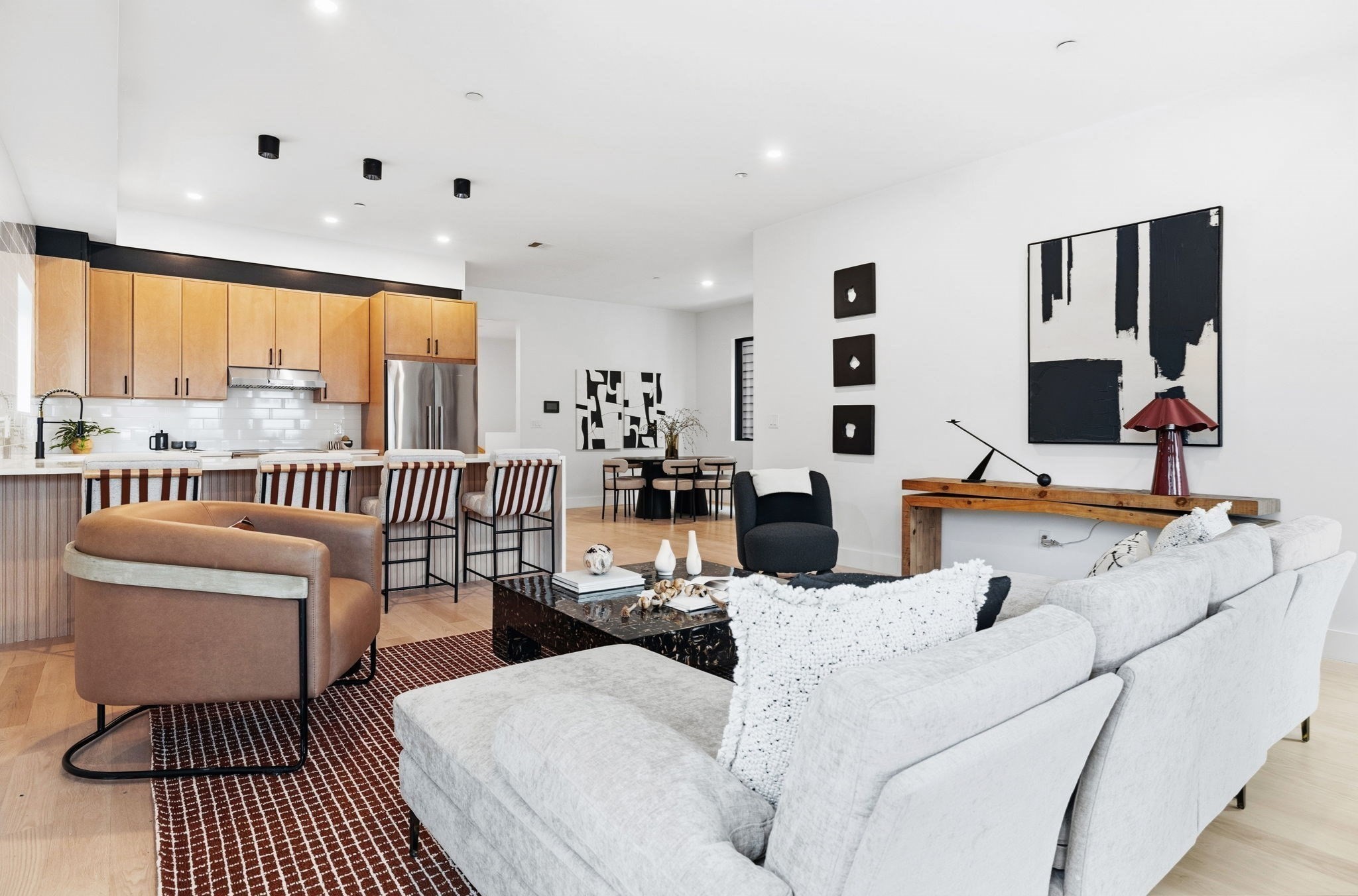 156 Albion St Unit 1, Somerville, MA 02144