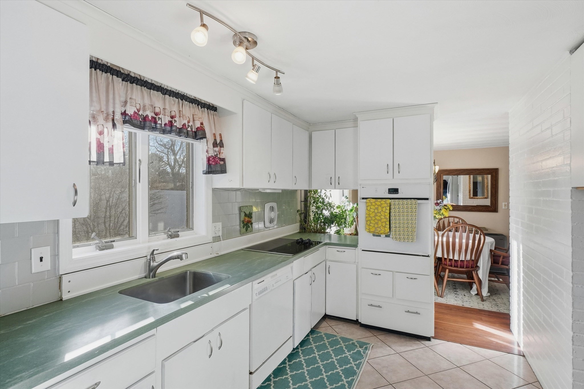 14 Ridgefield Dr, Framingham, MA 01701 - Image 16