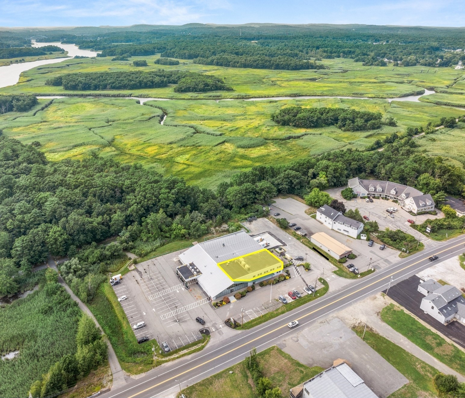 114 Bridge Rd, Salisbury, MA 01952