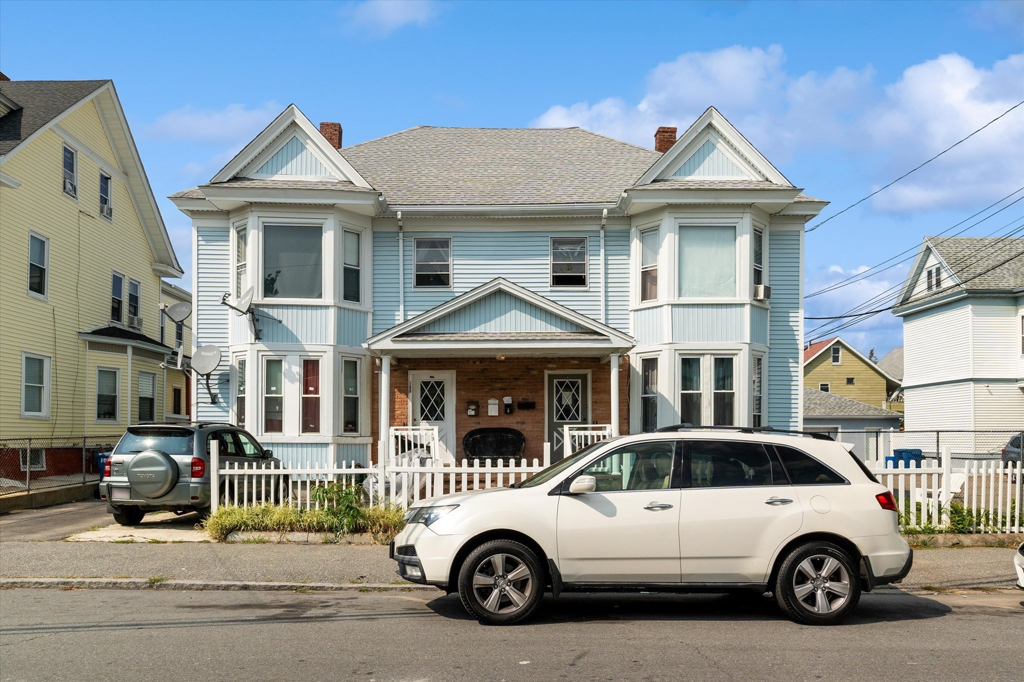 100 Bailey St Unit 3, Lawrence, MA 01843