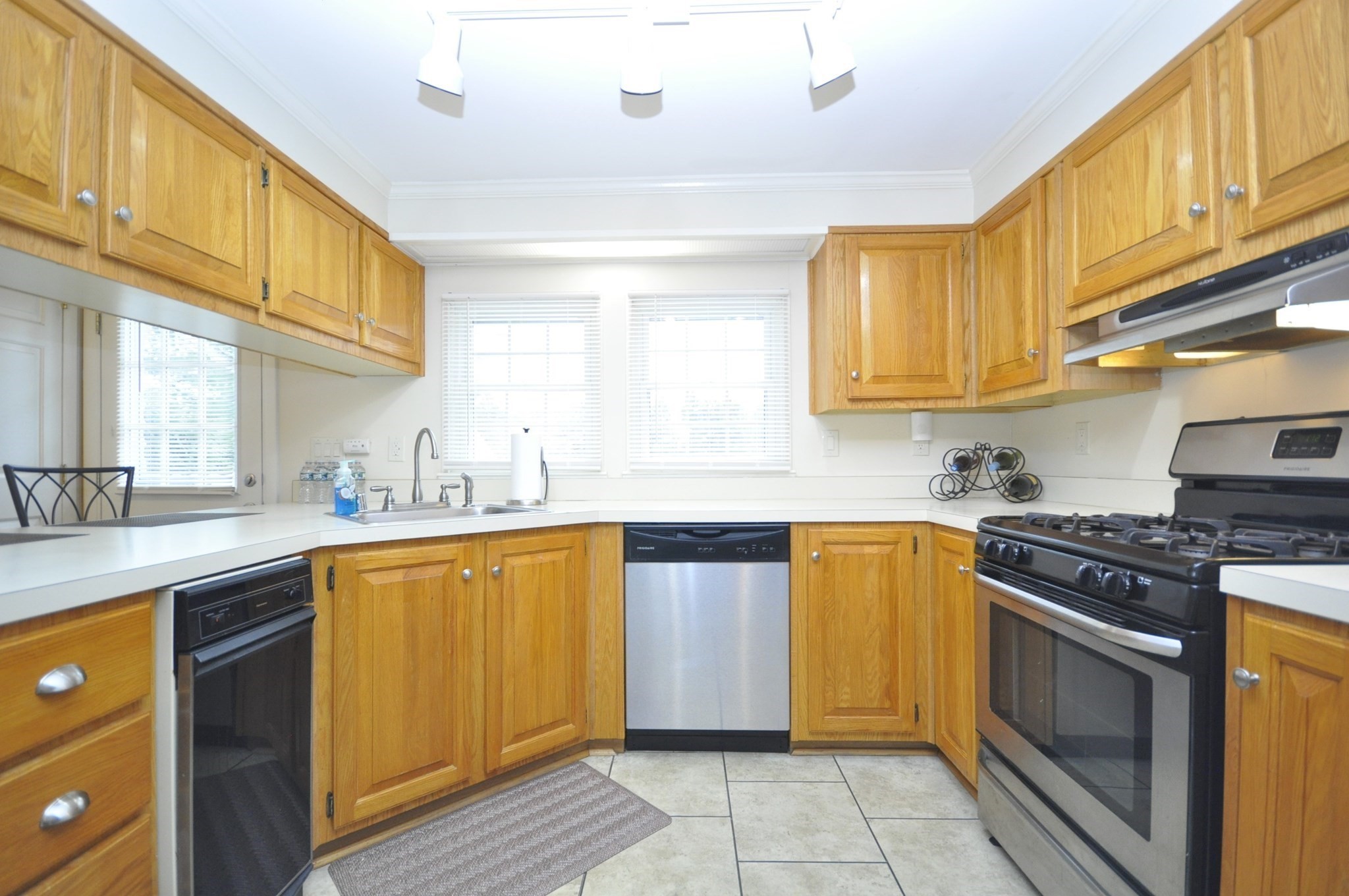 5 Country Drive, Bridgewater, MA 02324 - Image 8