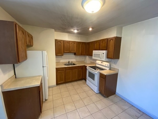 17 Winter Street, Apt 17