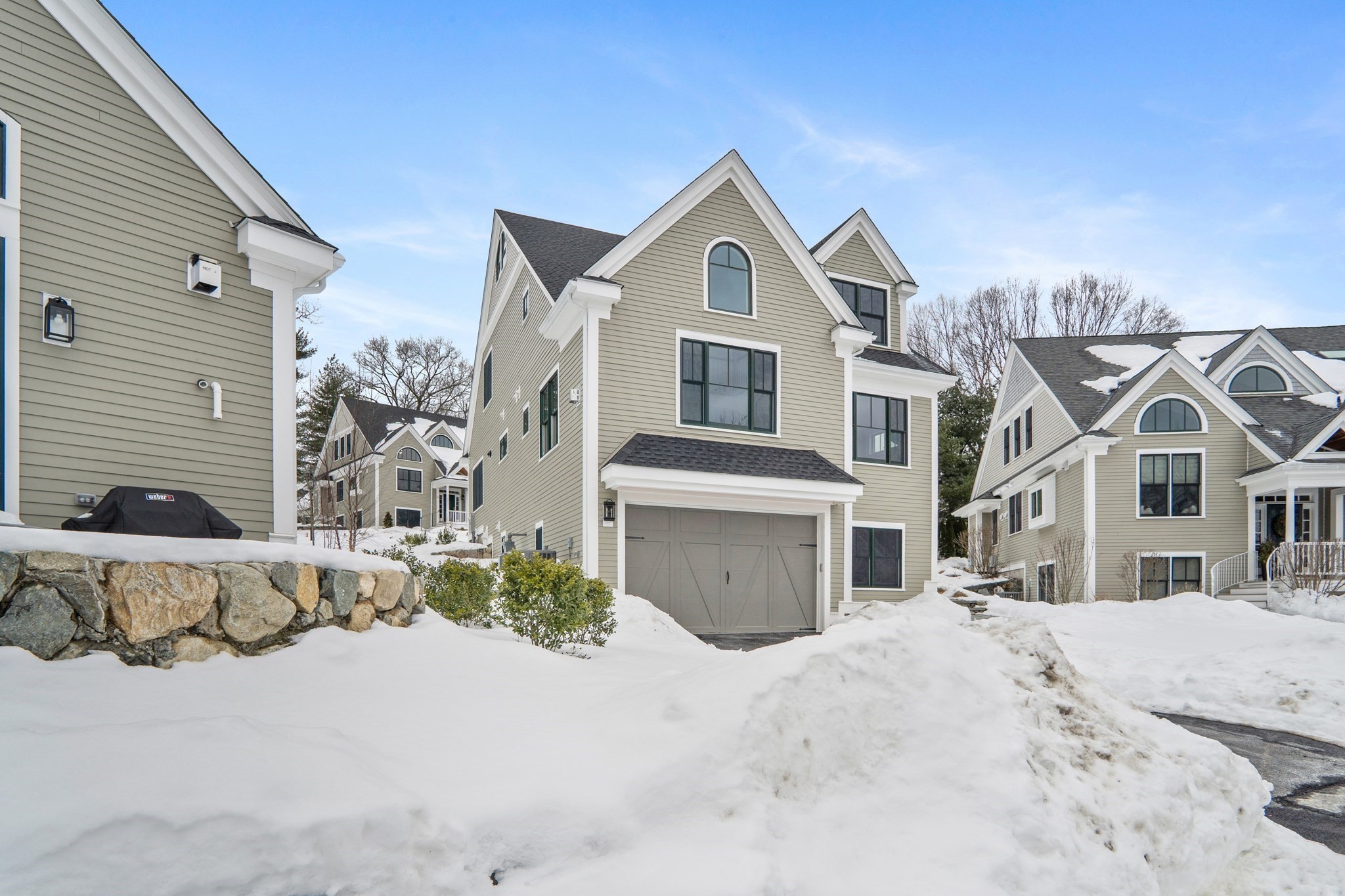 17 Courtyard Place Unit 17, Reading, MA 01867 - Image 2
