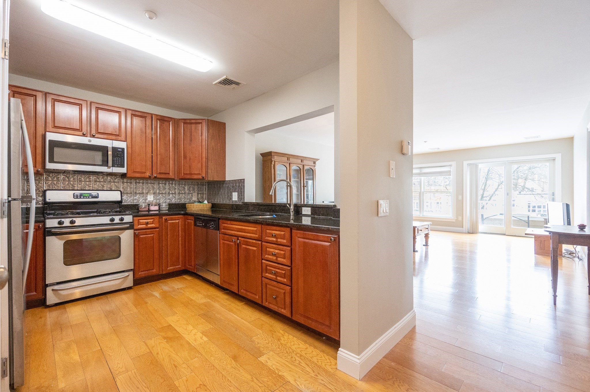 5170 Washington St Unit 107, West Roxbury, Boston, MA 02132 - Image 5