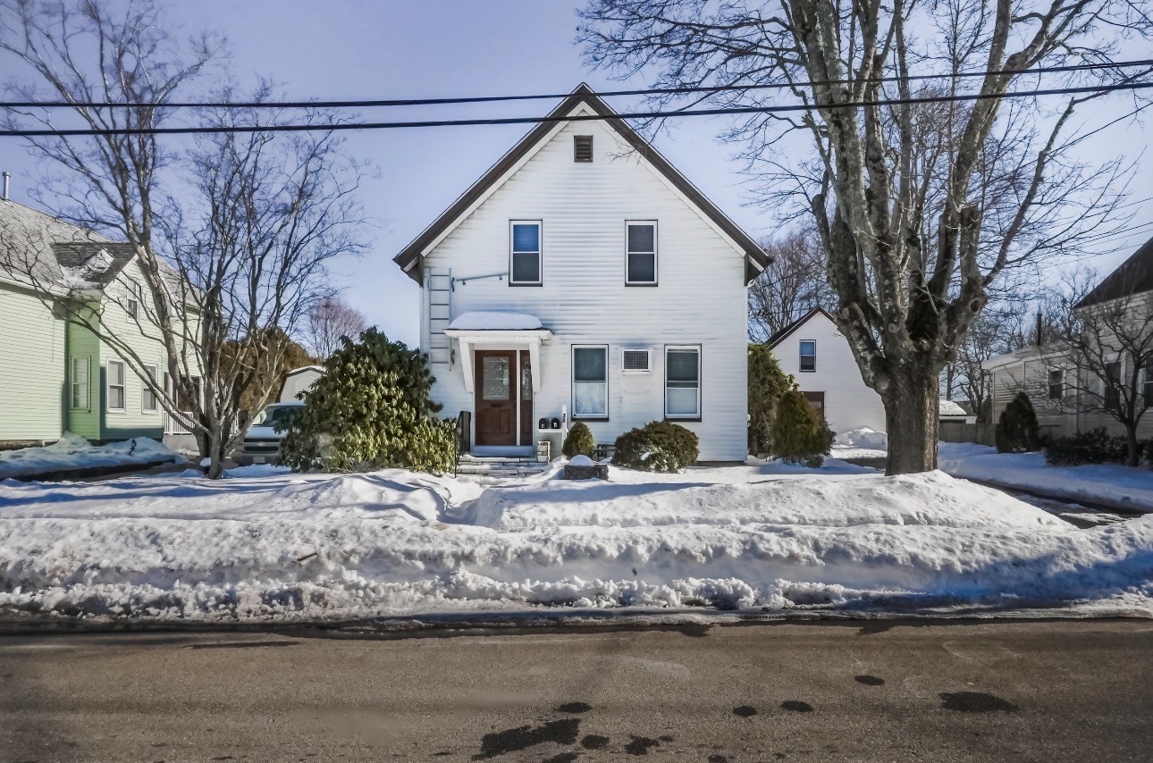 35 Wilbur St, Taunton, MA 02780