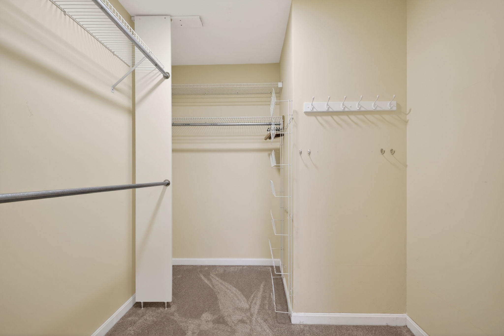 1146 Essex St, Lawrence, MA 01841 - Image 30