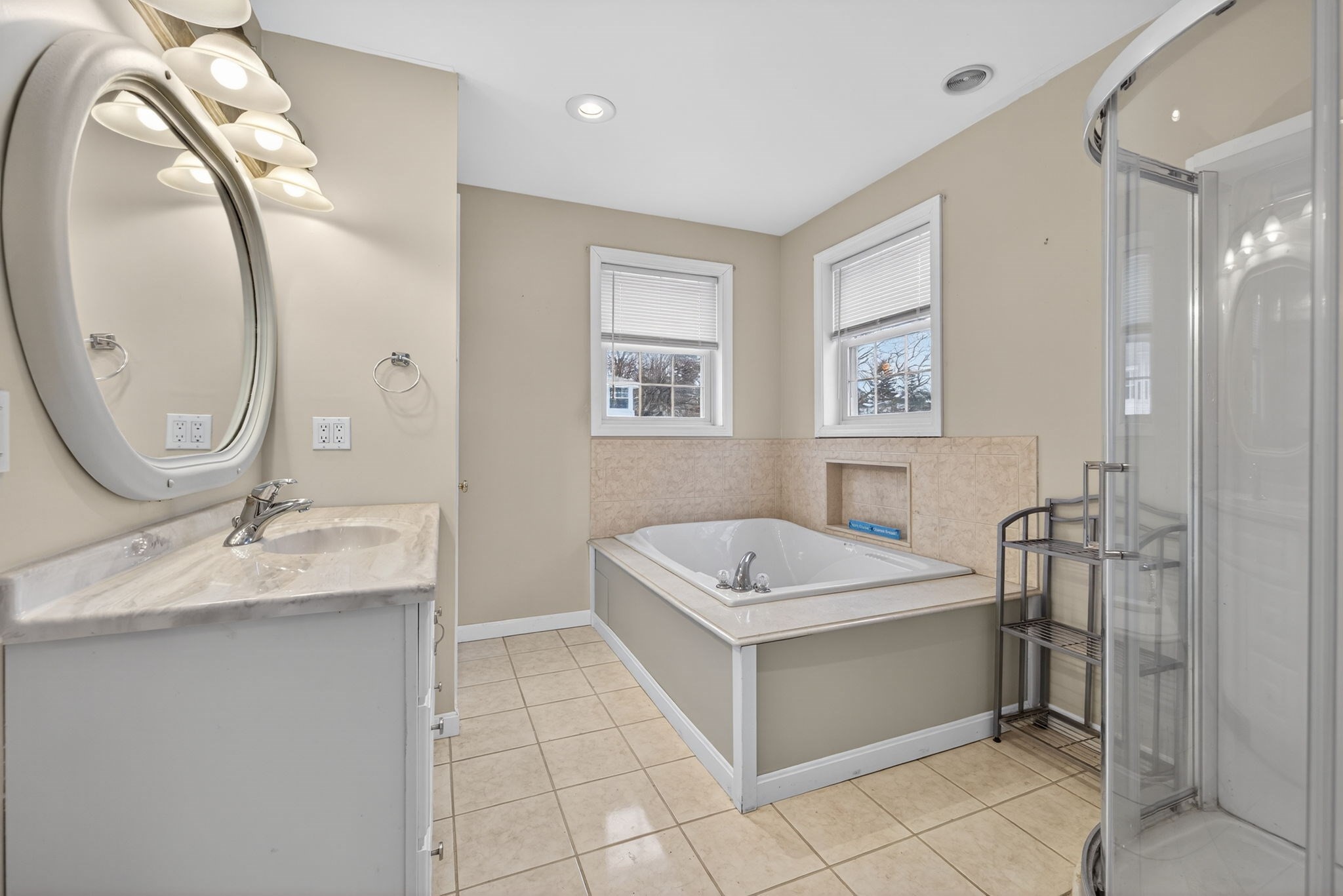 1146 Essex St, Lawrence, MA 01841 - Image 32