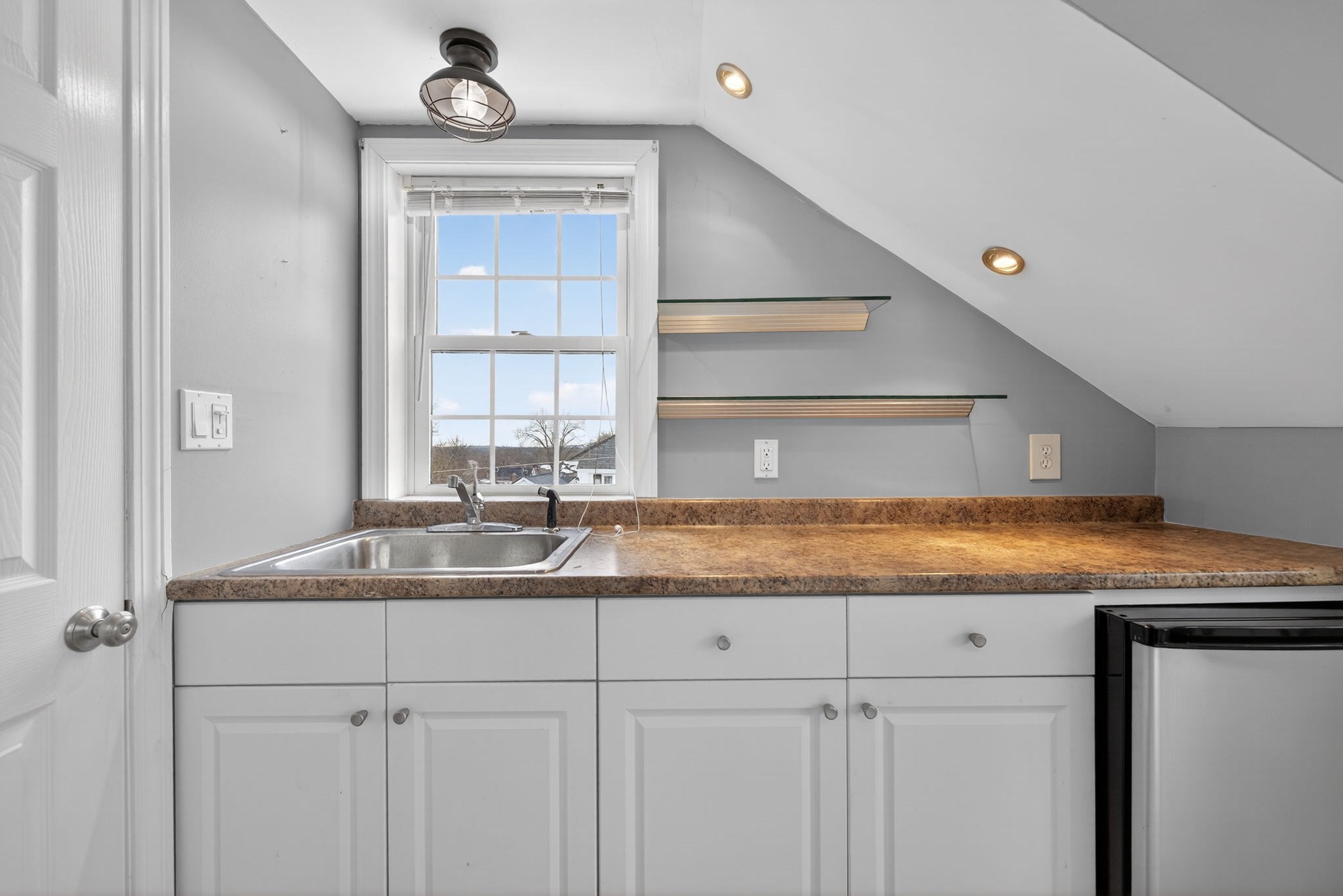 1146 Essex St, Lawrence, MA 01841 - Image 34