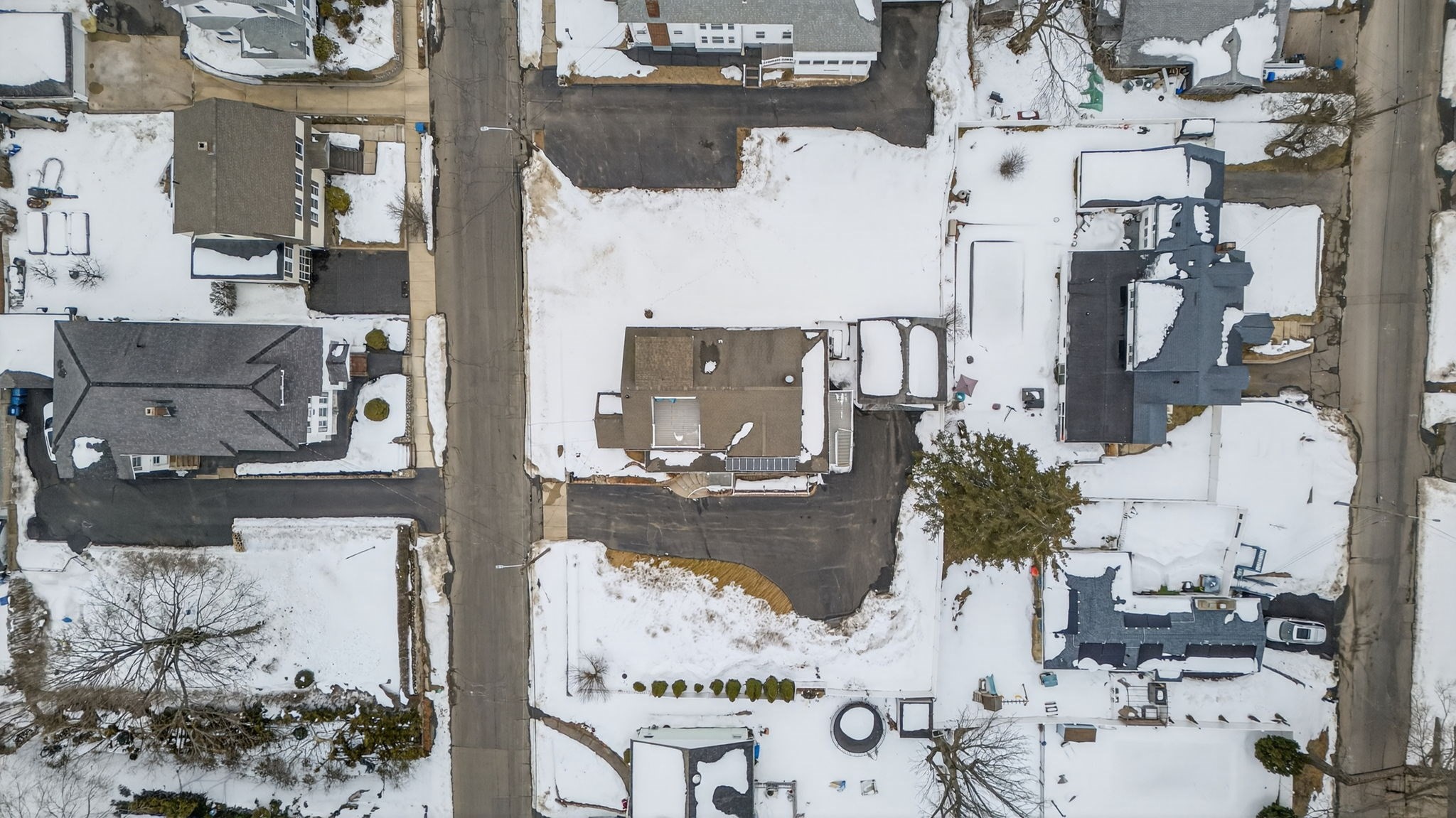 1146 Essex St, Lawrence, MA 01841 - Image 41