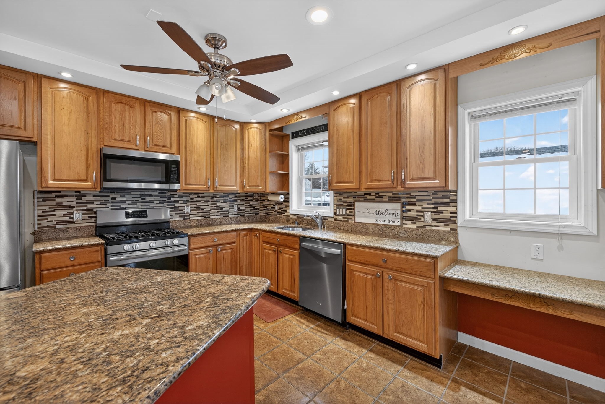 1146 Essex St, Lawrence, MA 01841 - Image 10