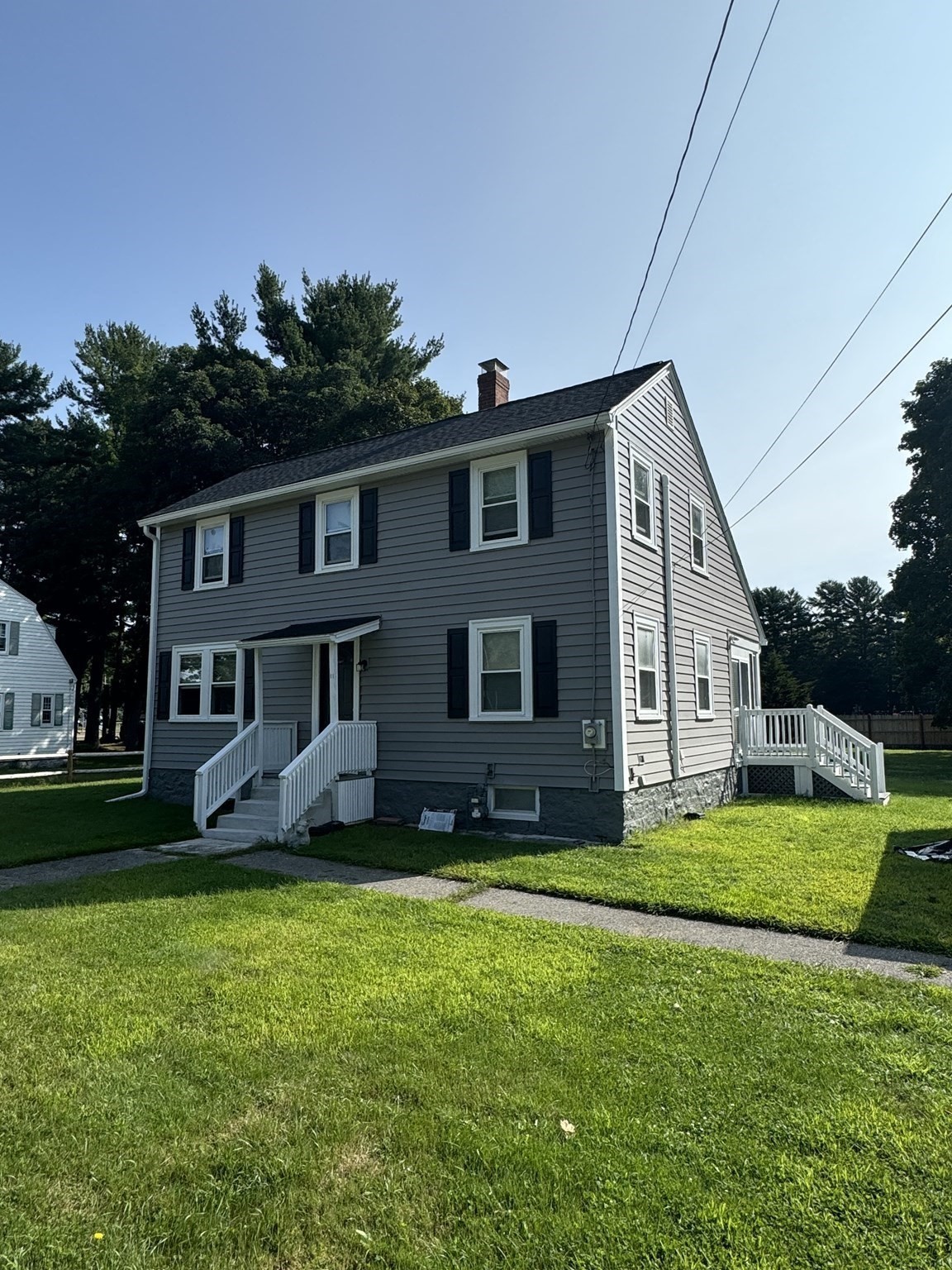 11 River St, Westford, MA 01886