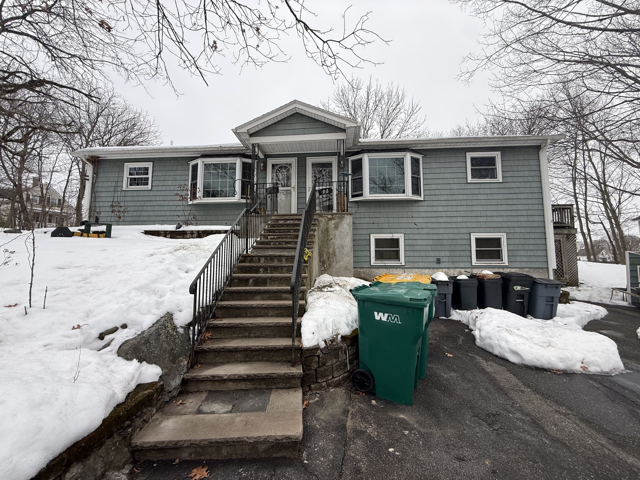 39 Jefferson Ave, Woburn, MA 01801