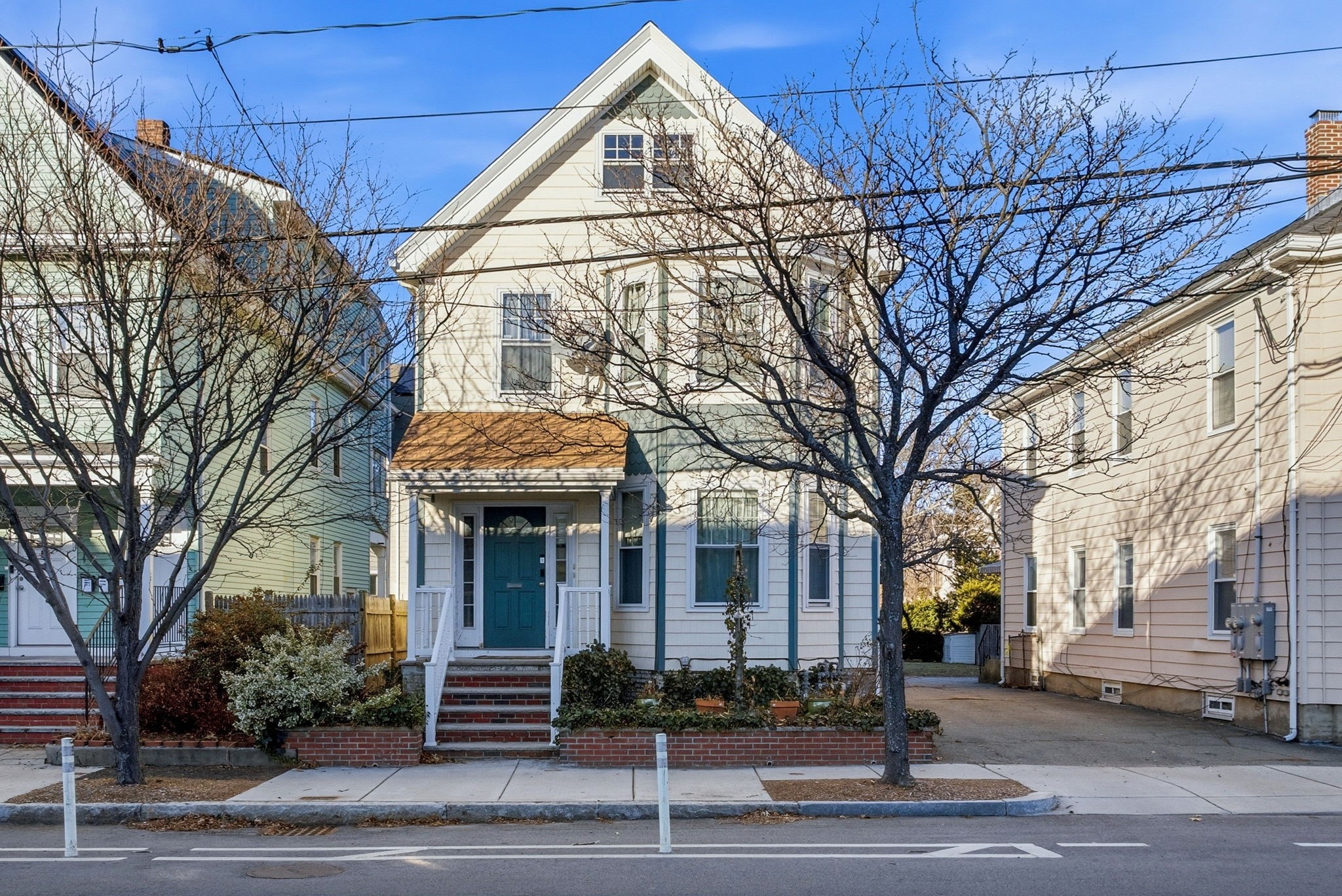 51 Belmont St, Cambridge, MA 02138