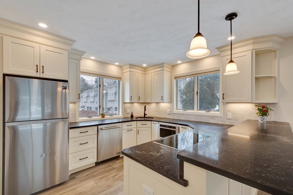 801 Sherwood Forest Ln Unit 801, Saugus, MA 01906