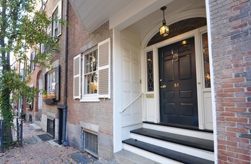 51 Pinckney St