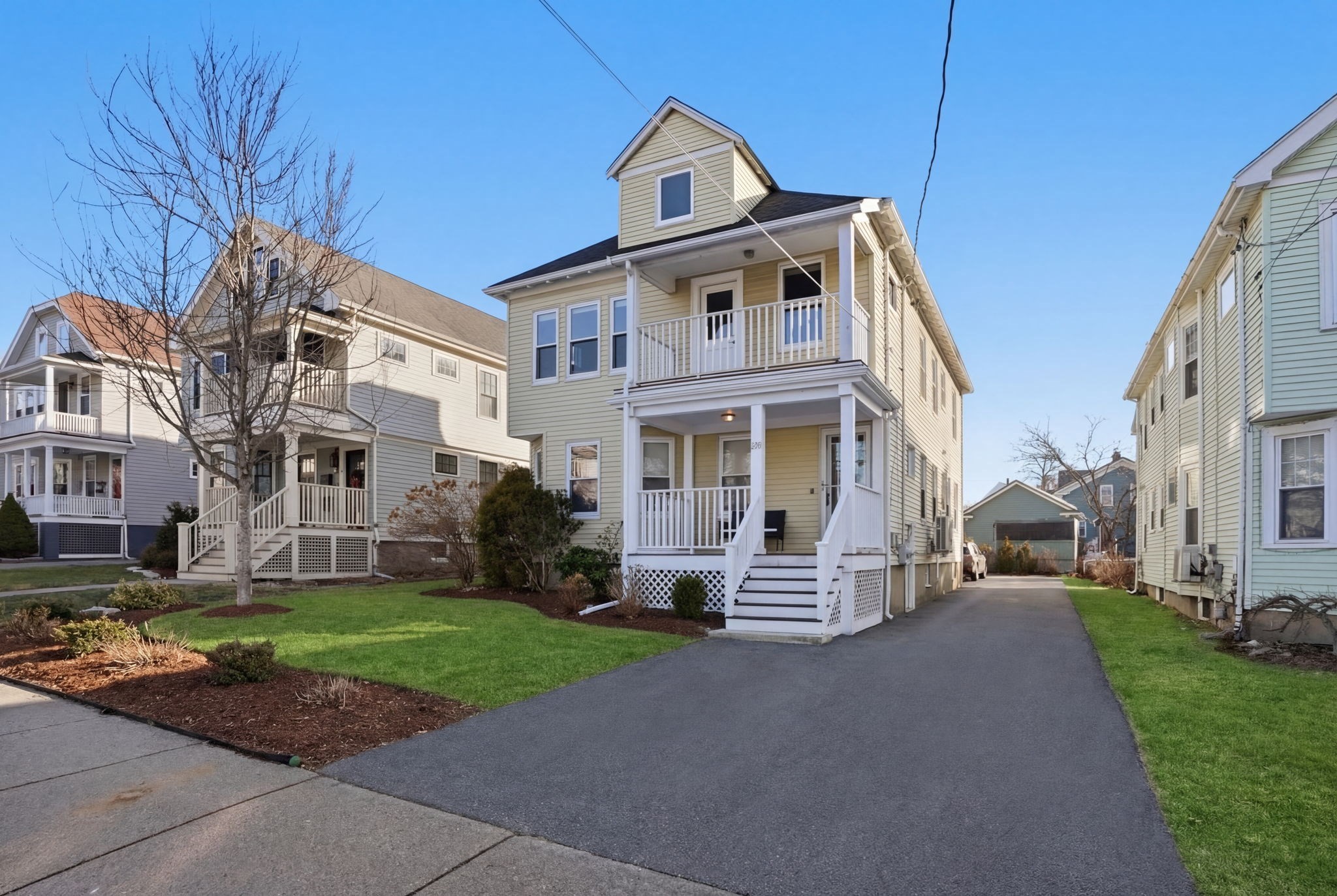 158 Pearl St Unit 2, Newton, MA 02458