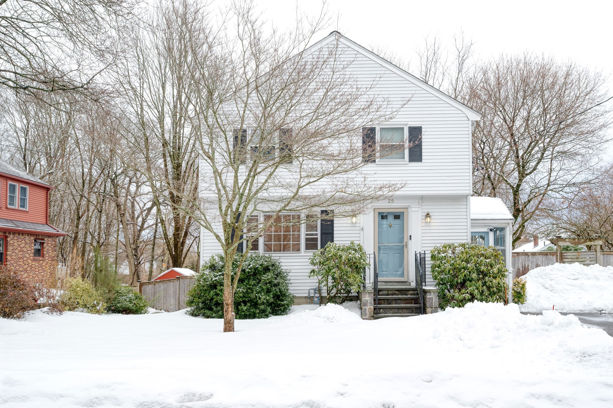 25 Kingman Ave, Mansfield, MA 02048