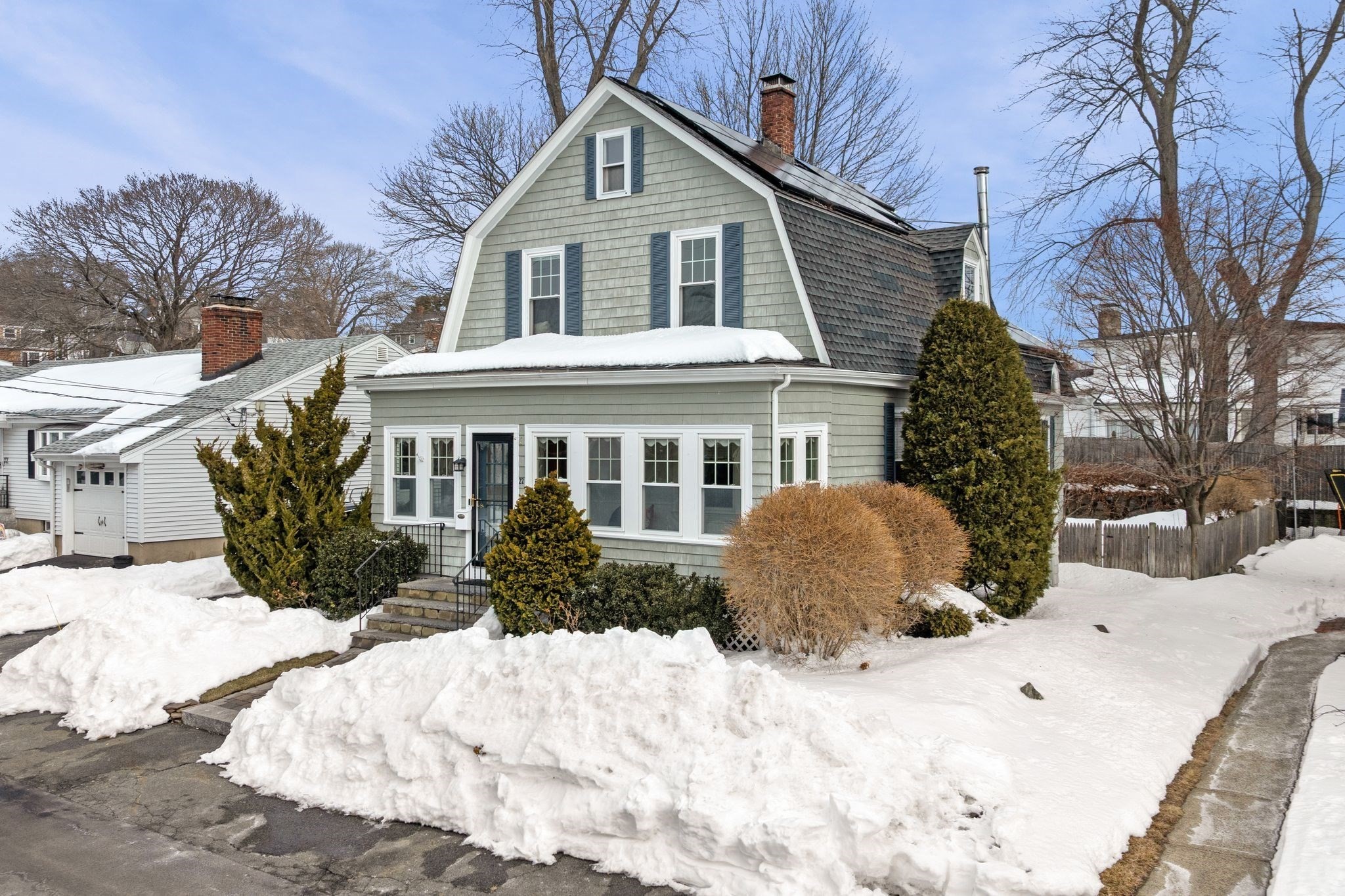 22 Hemenway Rd, Swampscott, MA 01907