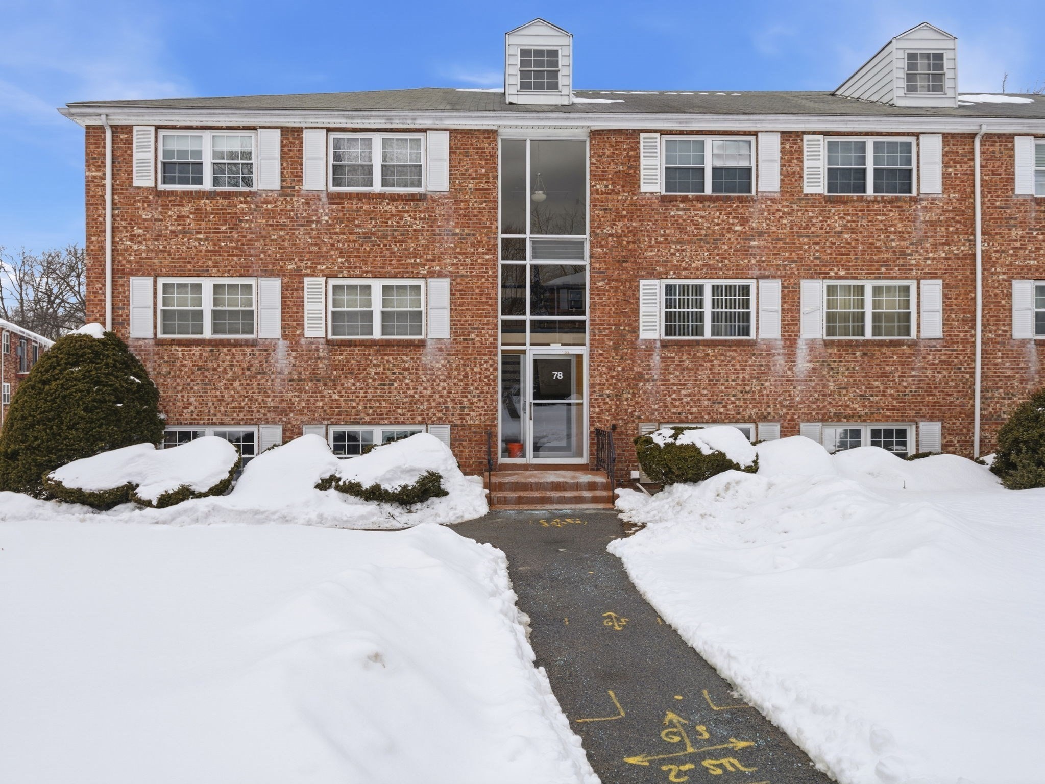78 Edgelawn Ave Unit 7, North Andover, MA 01845