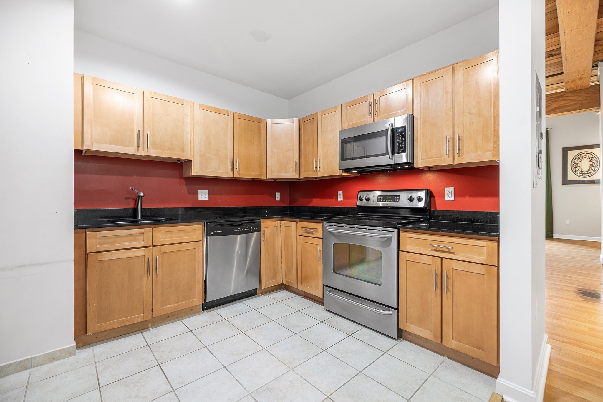 52 Lawrence Dr Unit M206, Lowell, MA 01854 - Image 3