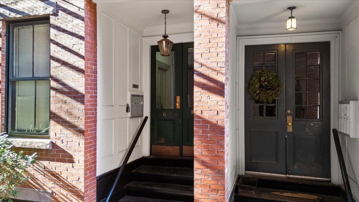 6 Goodwin Pl. Unit 4., Beacon Hill, Boston, MA 02114 - Image 5