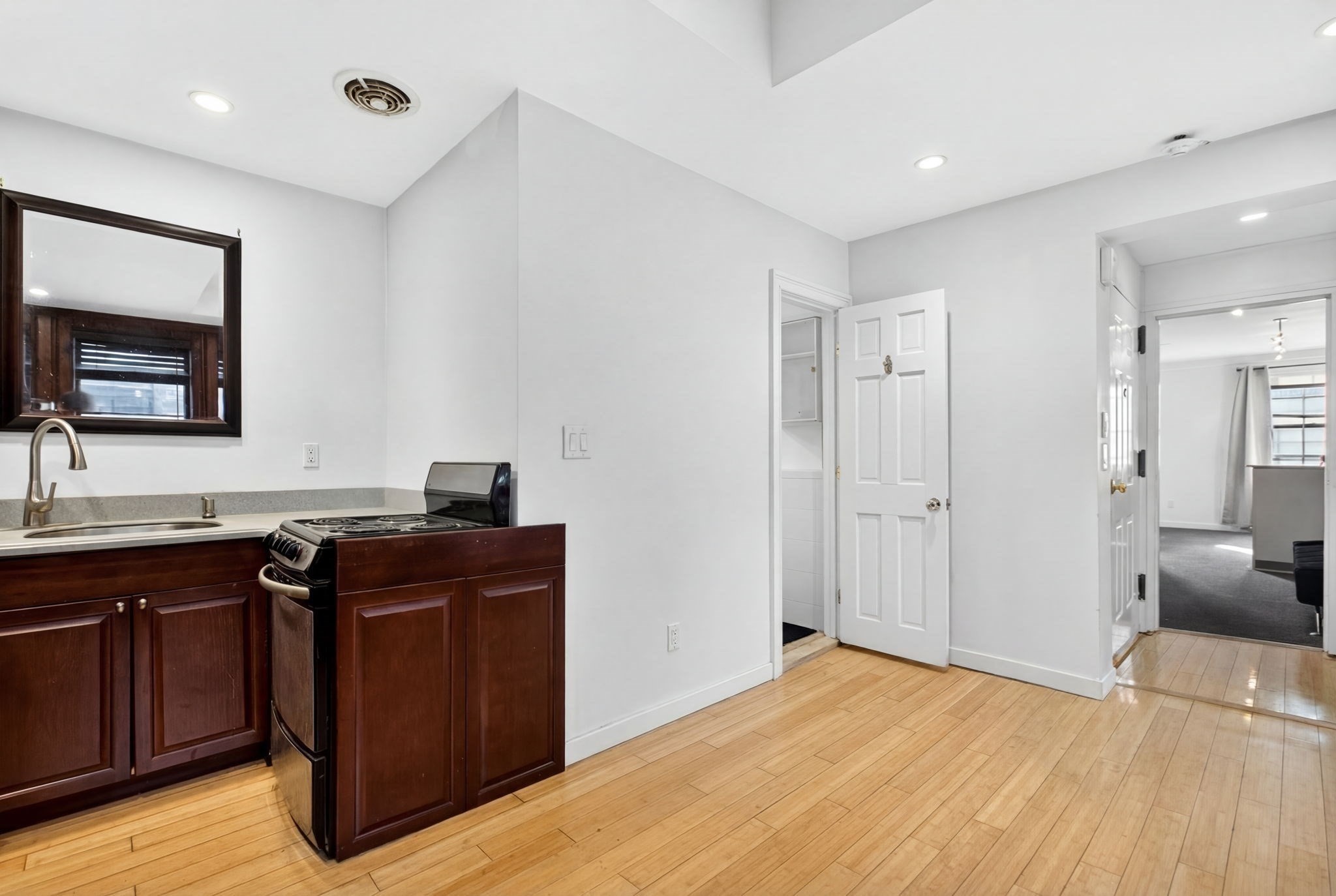 49 Charles St, Beacon Hill, Boston, MA 02114 - Image 17