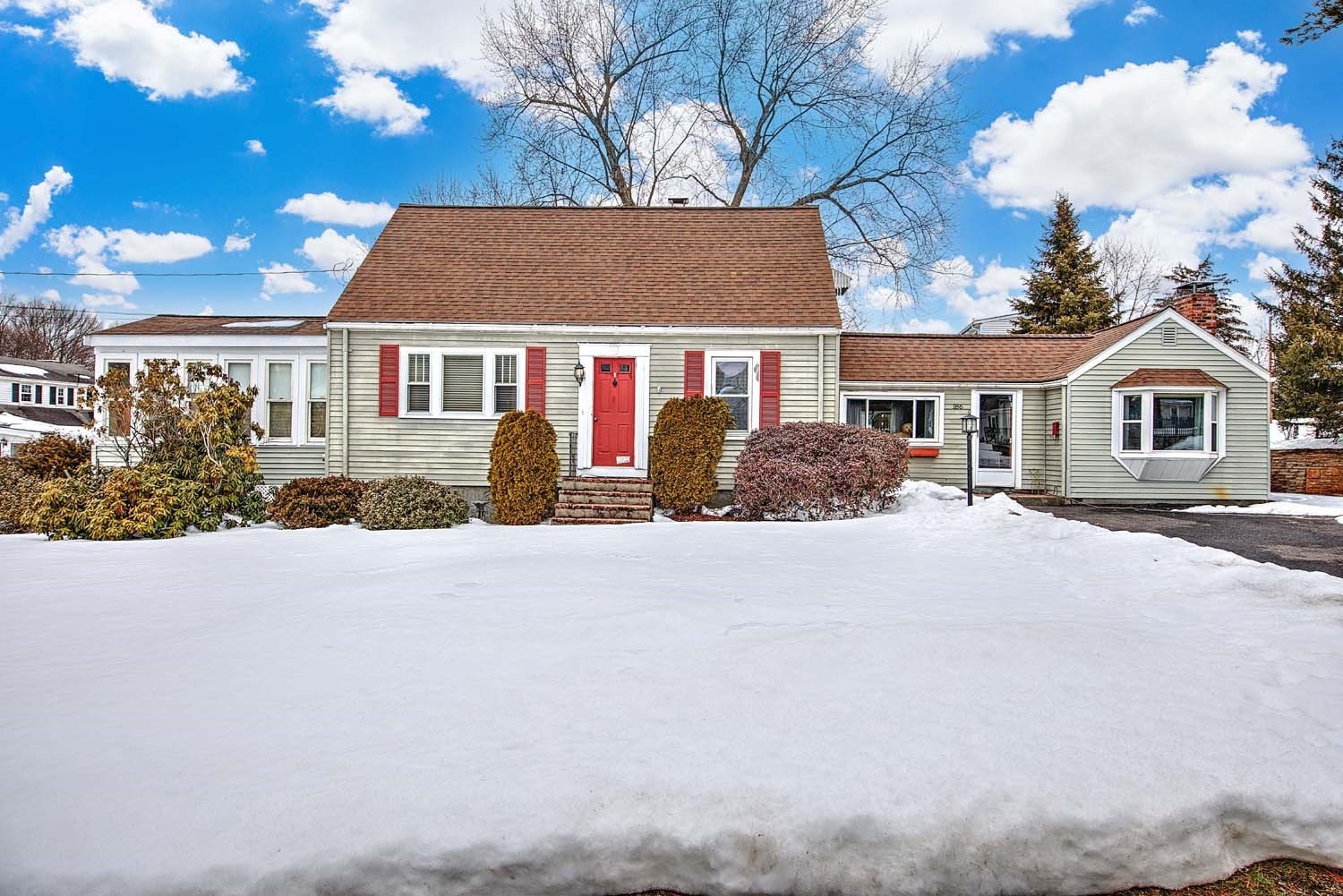 186 Carroll Ave, Westwood, MA 02090